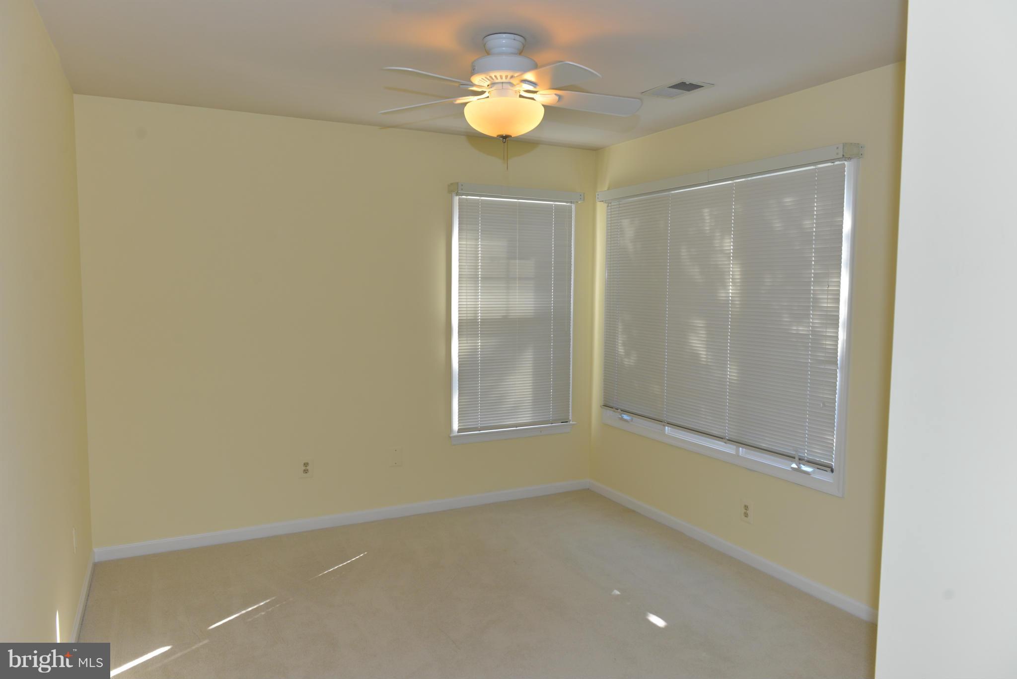 EDGEMOORE - Residential Lease