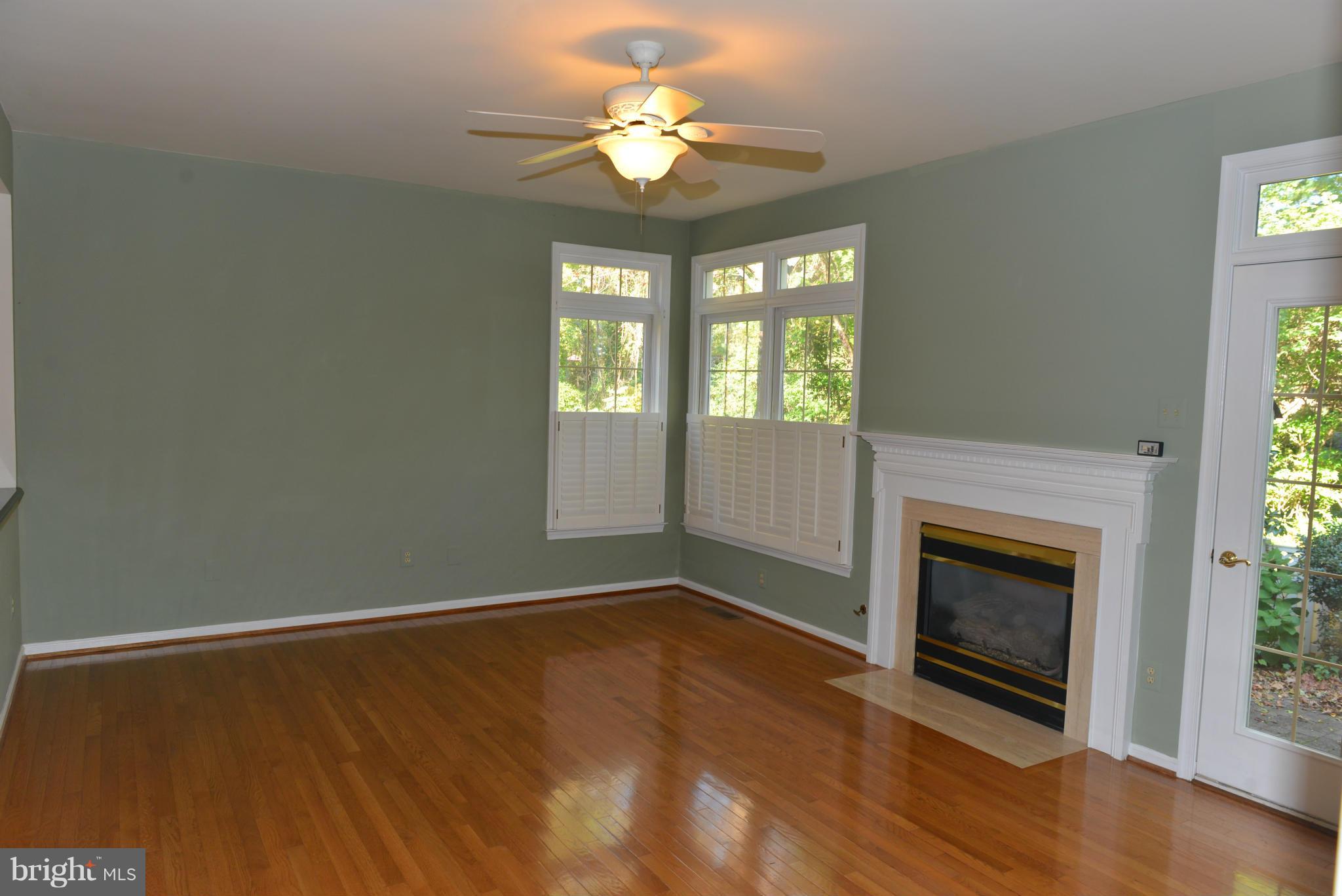 EDGEMOORE - Residential Lease