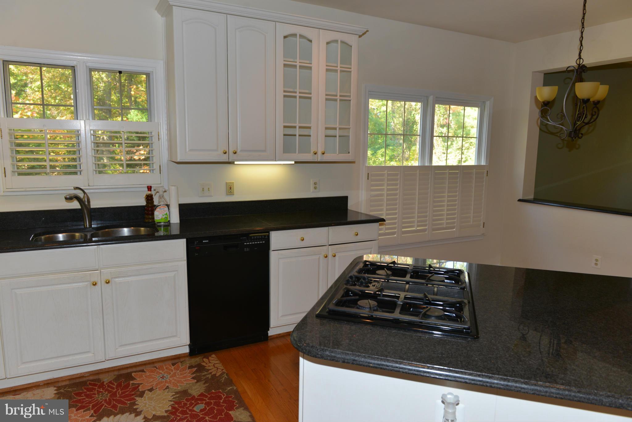 EDGEMOORE - Residential Lease