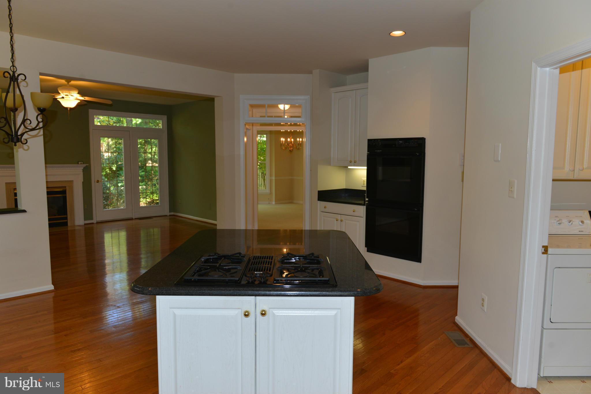 EDGEMOORE - Residential Lease