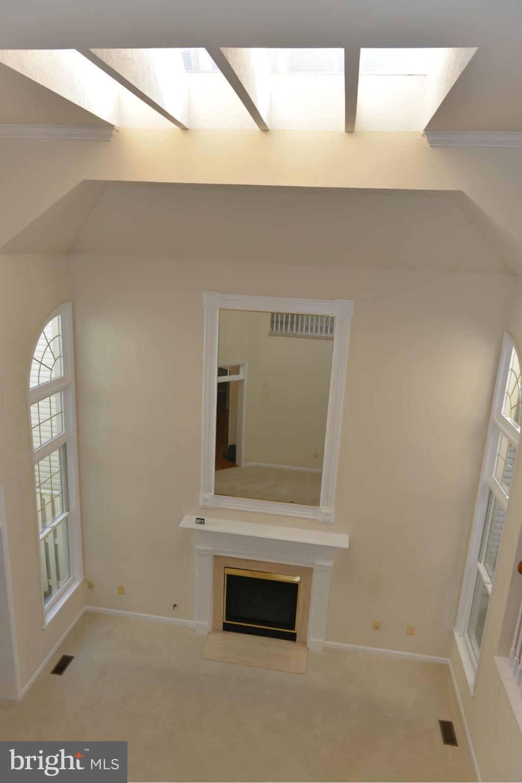 EDGEMOORE - Residential Lease