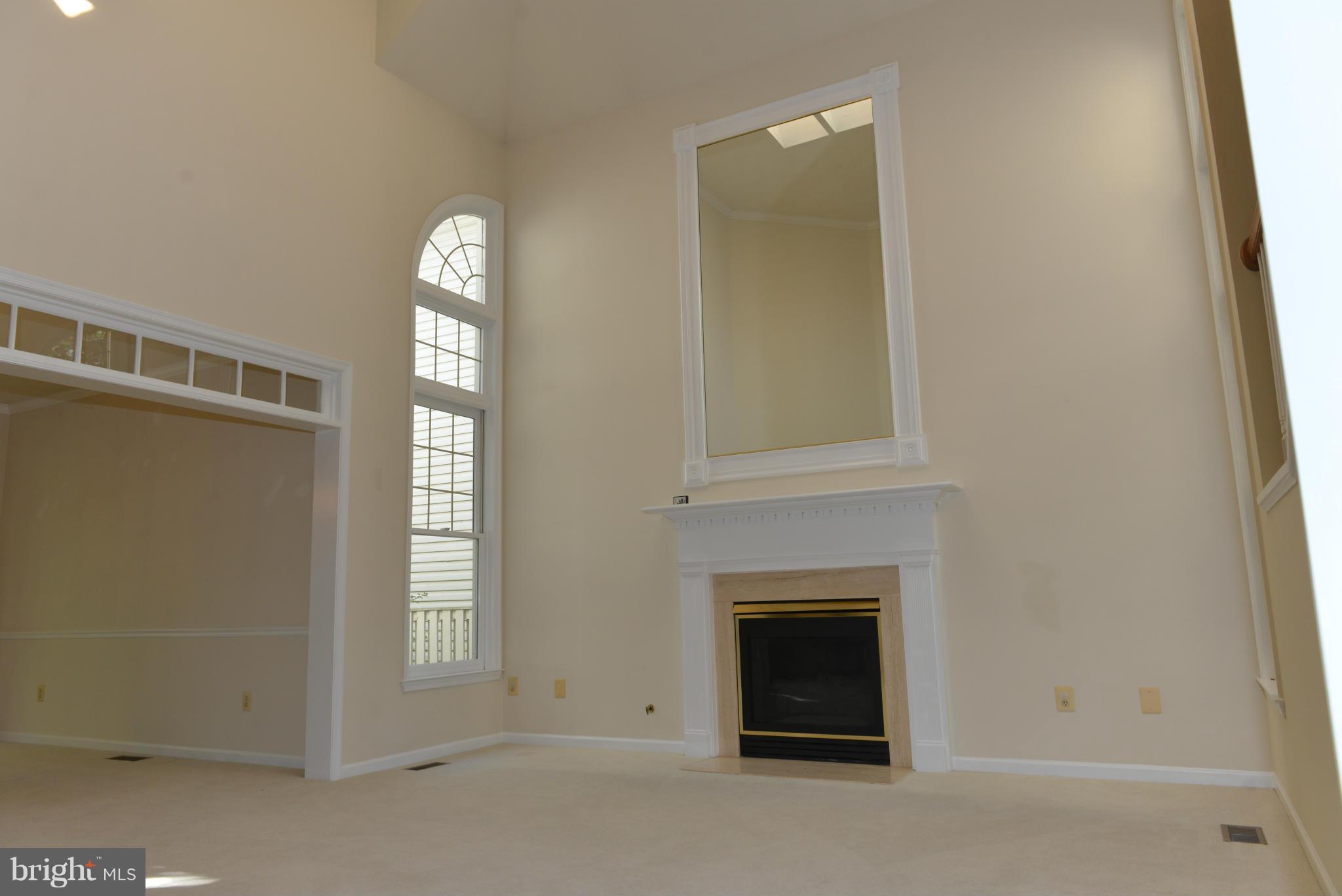 EDGEMOORE - Residential Lease