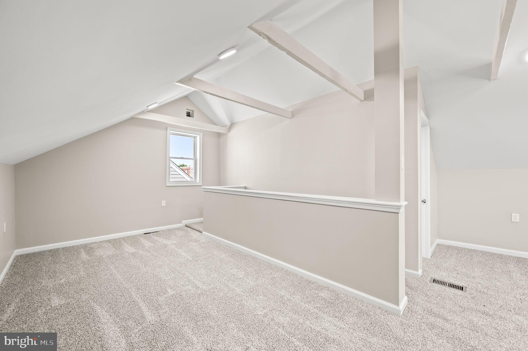 LINWOOD - Residential