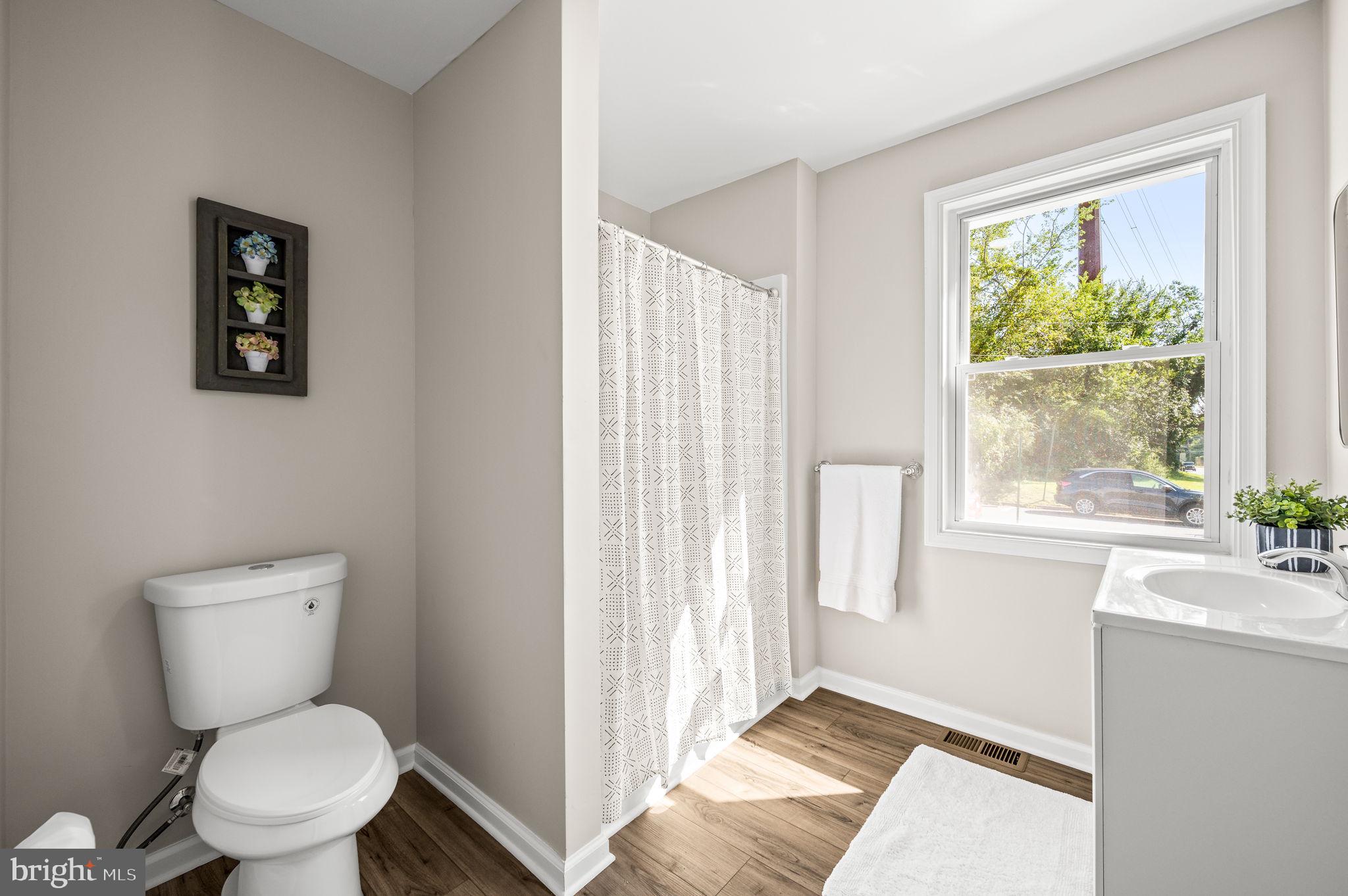 LINWOOD - Residential