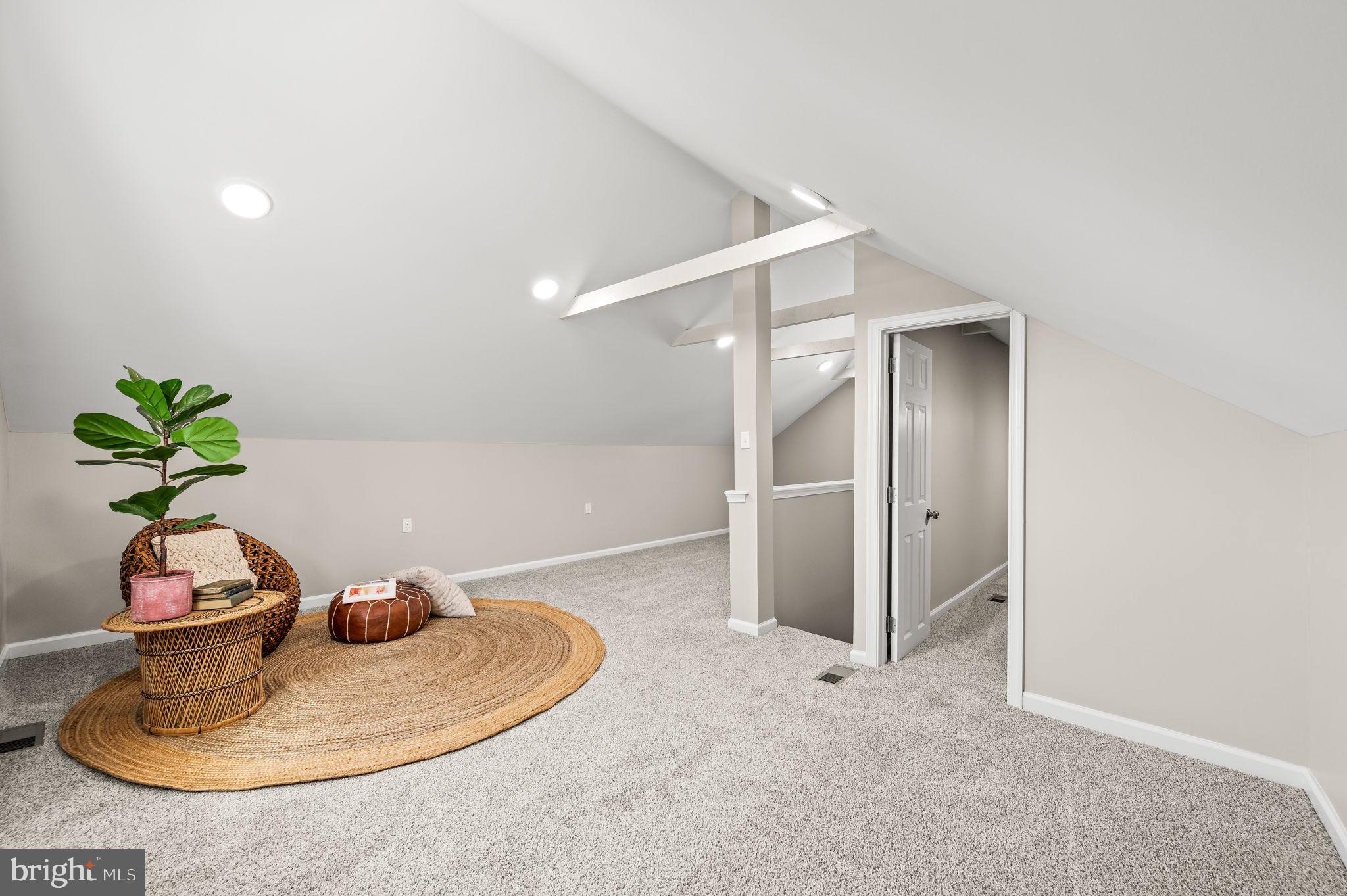 LINWOOD - Residential