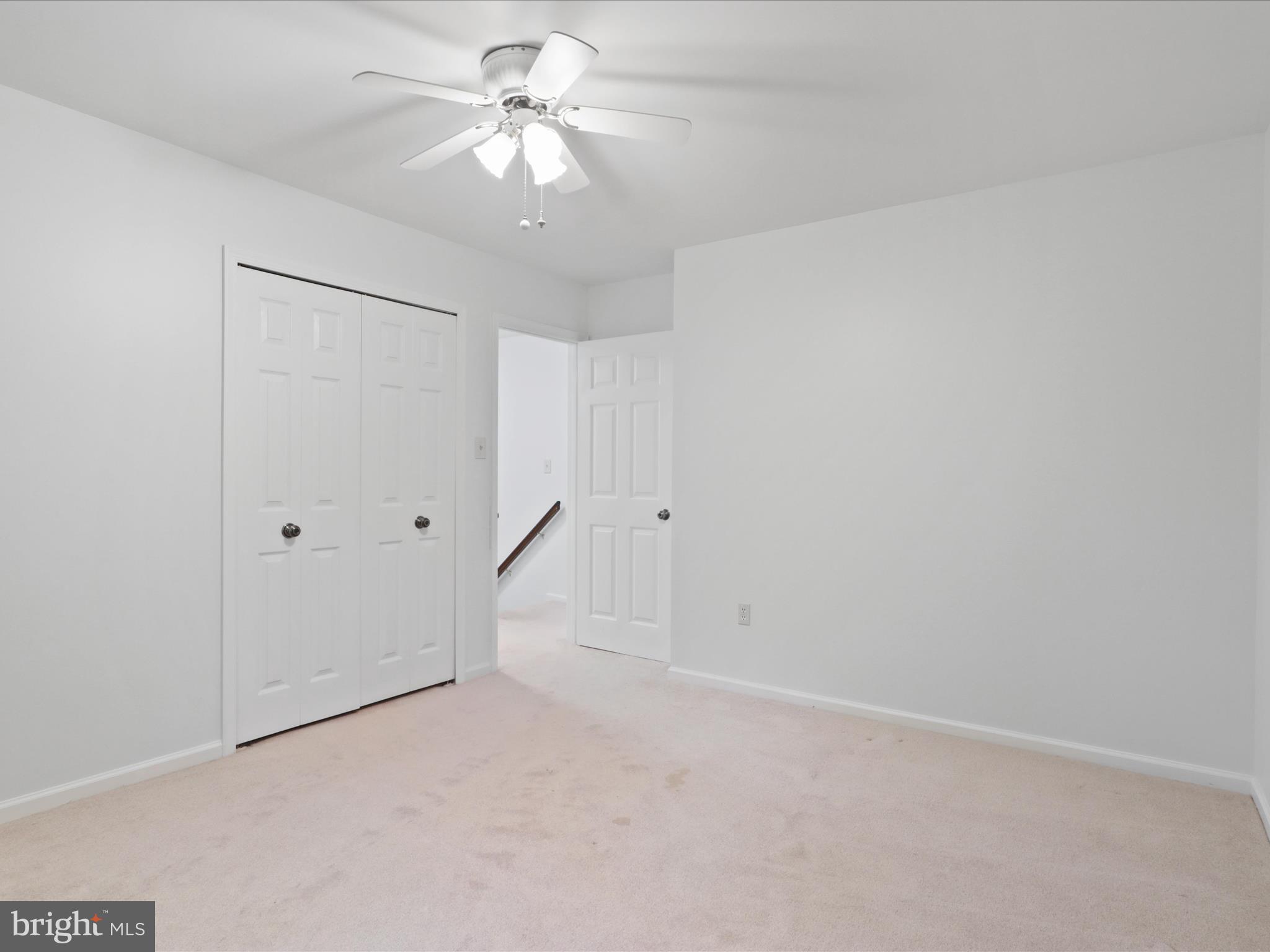 COUNTRY CLUB LAKE - Residential