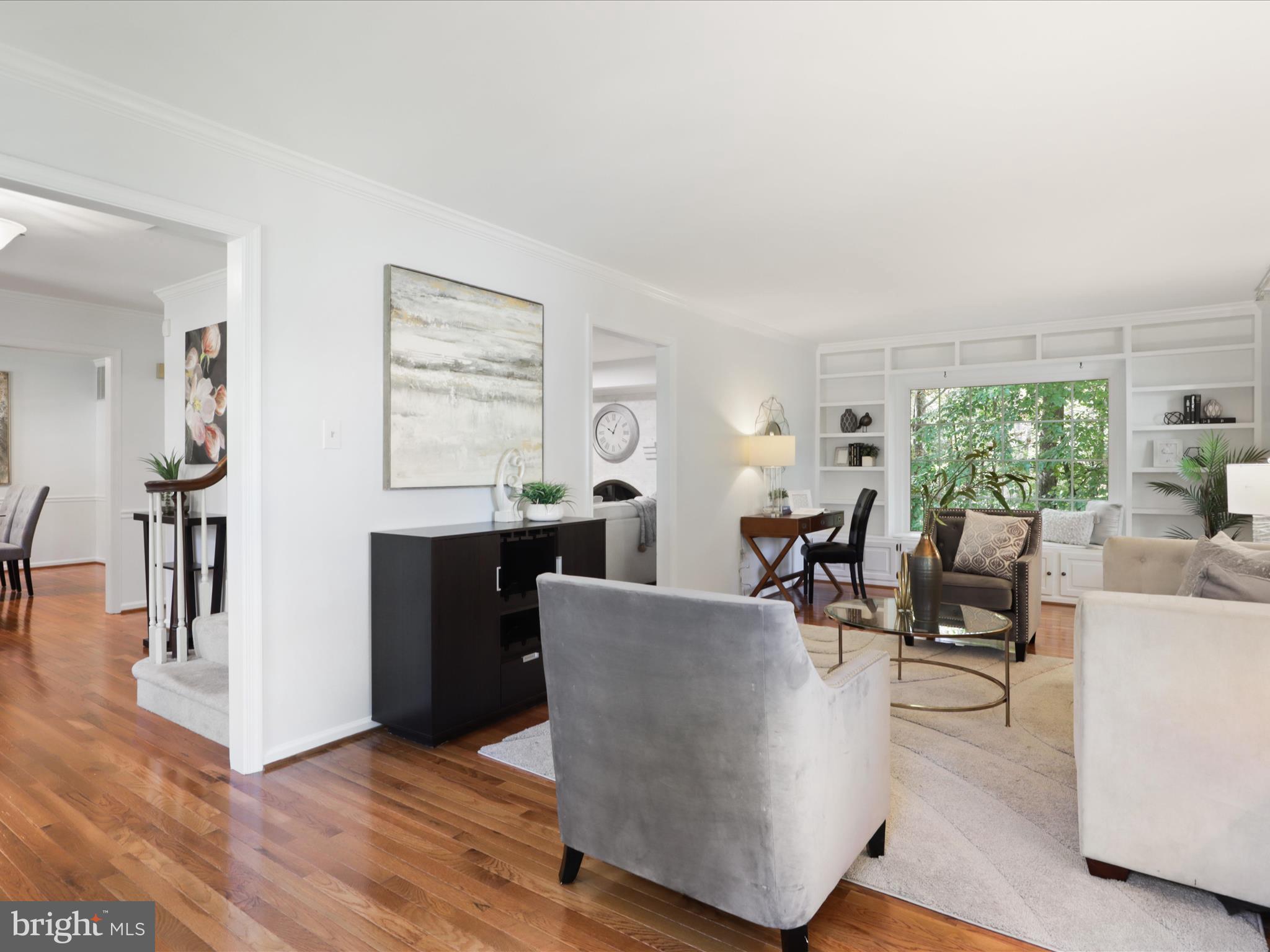 COUNTRY CLUB LAKE - Residential