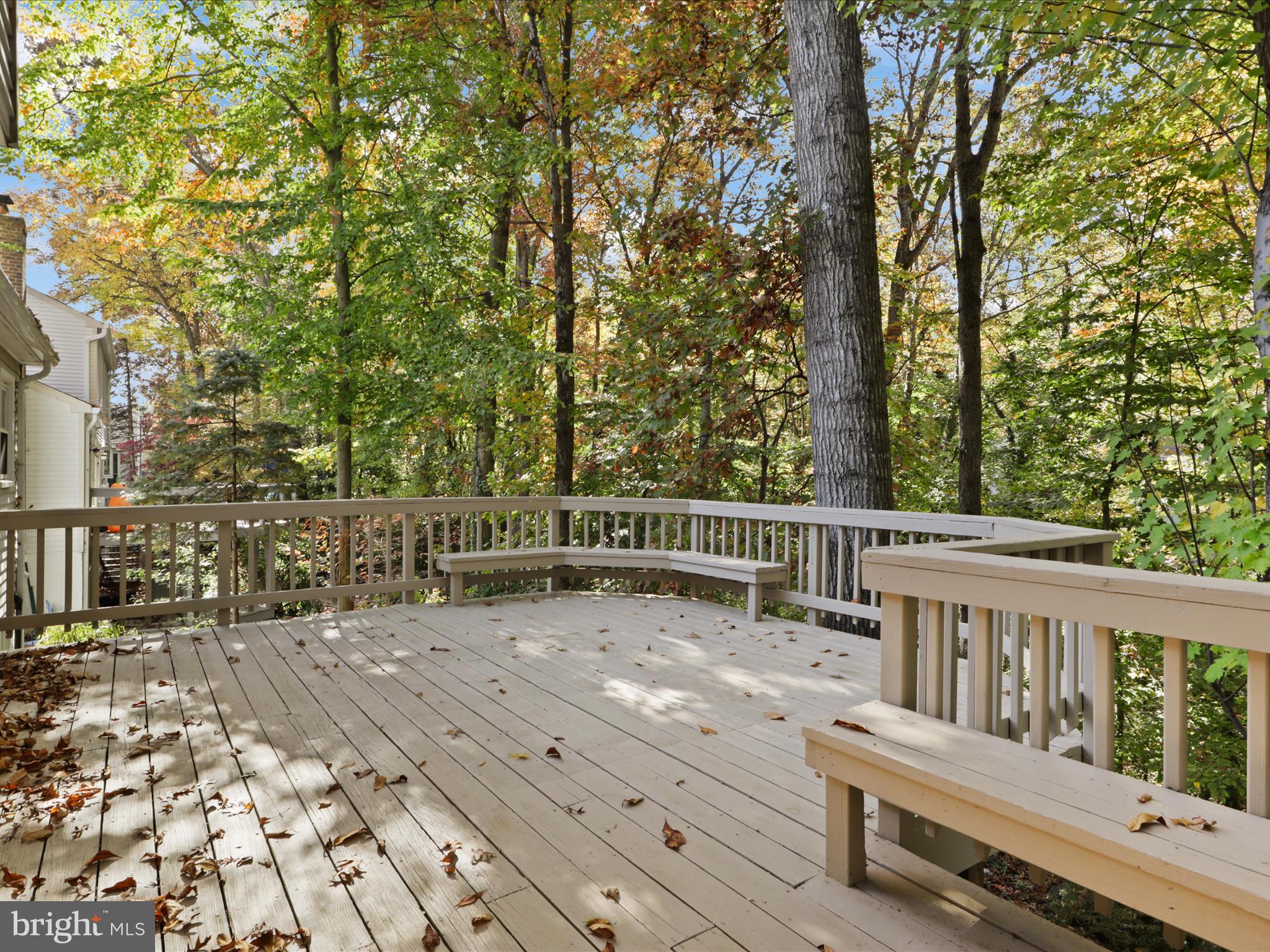 COUNTRY CLUB LAKE - Residential