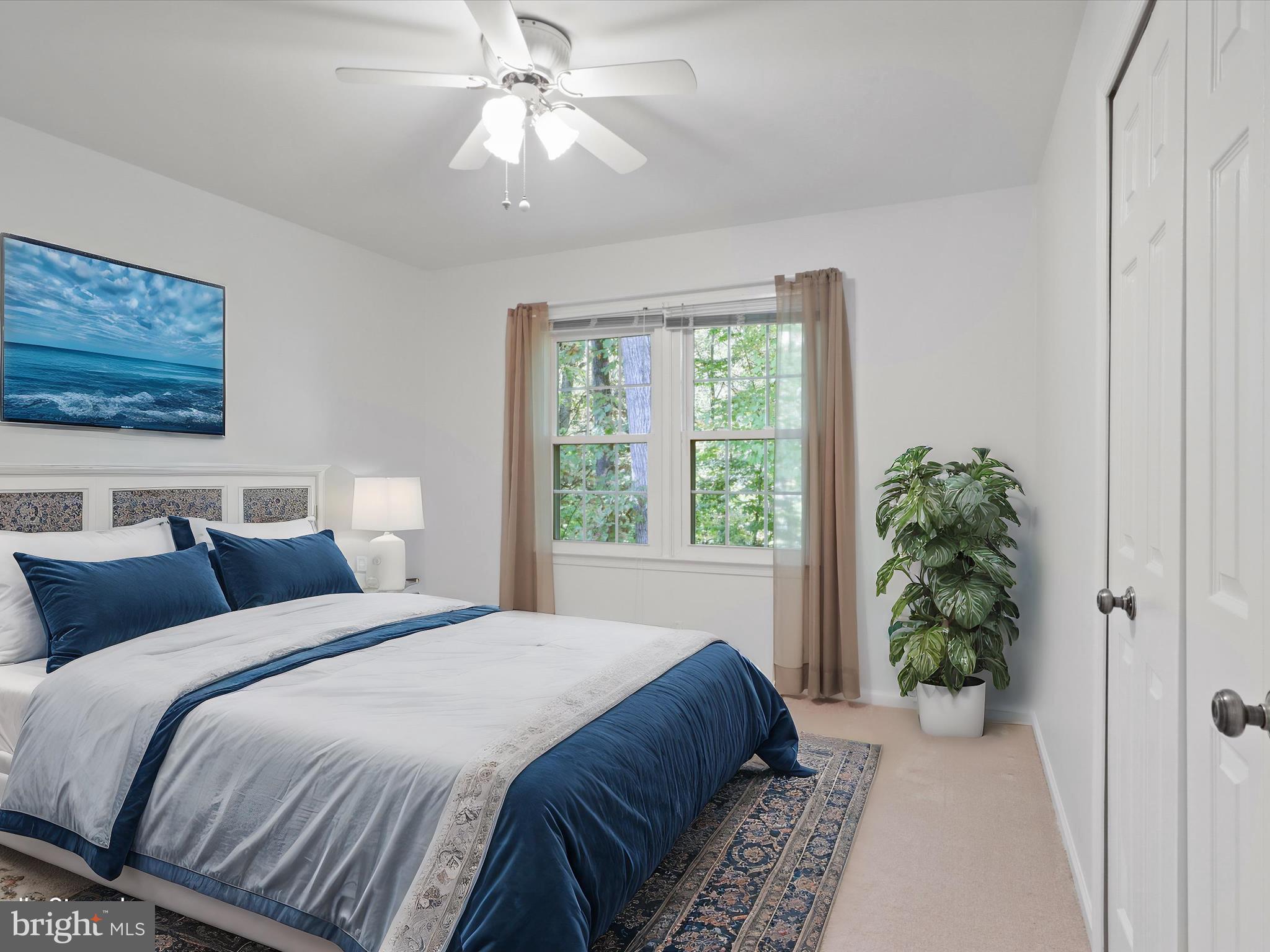 COUNTRY CLUB LAKE - Residential