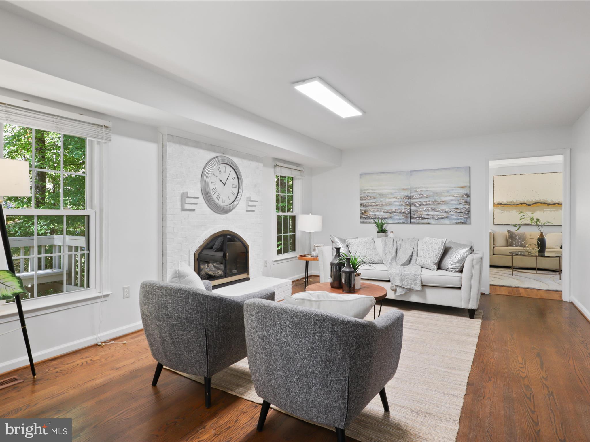 COUNTRY CLUB LAKE - Residential