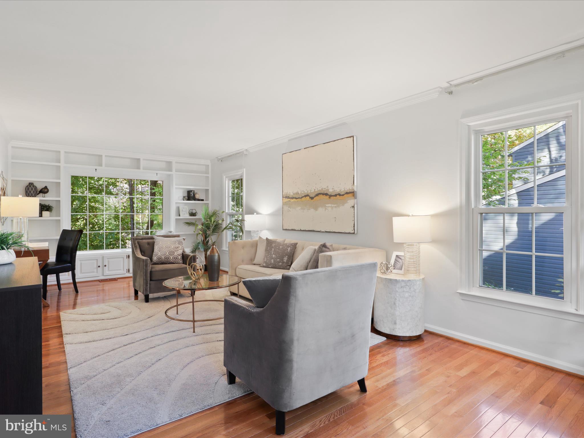 COUNTRY CLUB LAKE - Residential