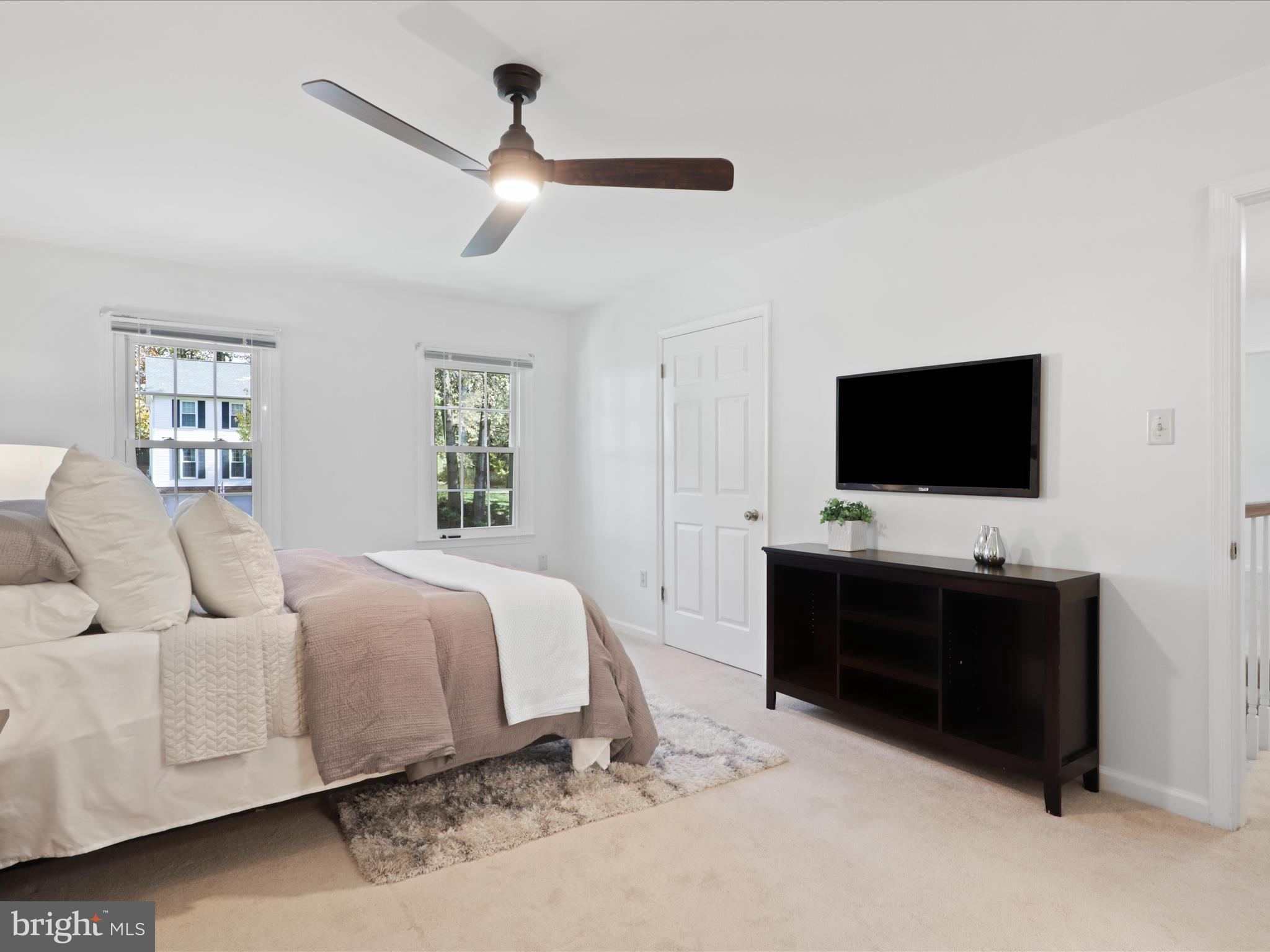 COUNTRY CLUB LAKE - Residential