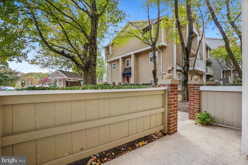 Photo of 5705 Chapman Mill Drive #200, ROCKVILLE, MD 20852 (MLS # MDMC2205330)