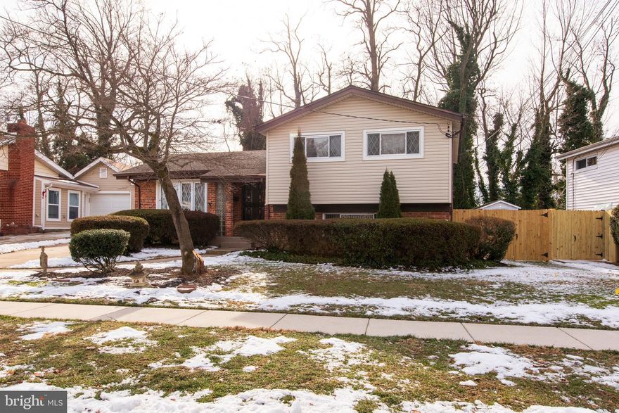 New listing in sought after Aspen Hill Park! This attractive split level 
home features a spacious main level that includes living room, 
dining room, and a large upper level holds three sizable bedrooms and a 
full bathroom. There is a nice addition on the main level, not commonly found in the neighboring homes. 

Finished lower level includes a nice rec/family room, full bathroom, storage room, laundry room, utility room! PREMIUM LOT backing to Wheaton Woods Park! Private back yard.  
 
RECENT UPDATES within the last 2 years: Heat pump, water heater, stove, refrigerator, washer / dryer.
GREAT Rockville location! Just seconds to Wheaton Woods Elementary School and just minutes to area shopping and Red Line Metro!