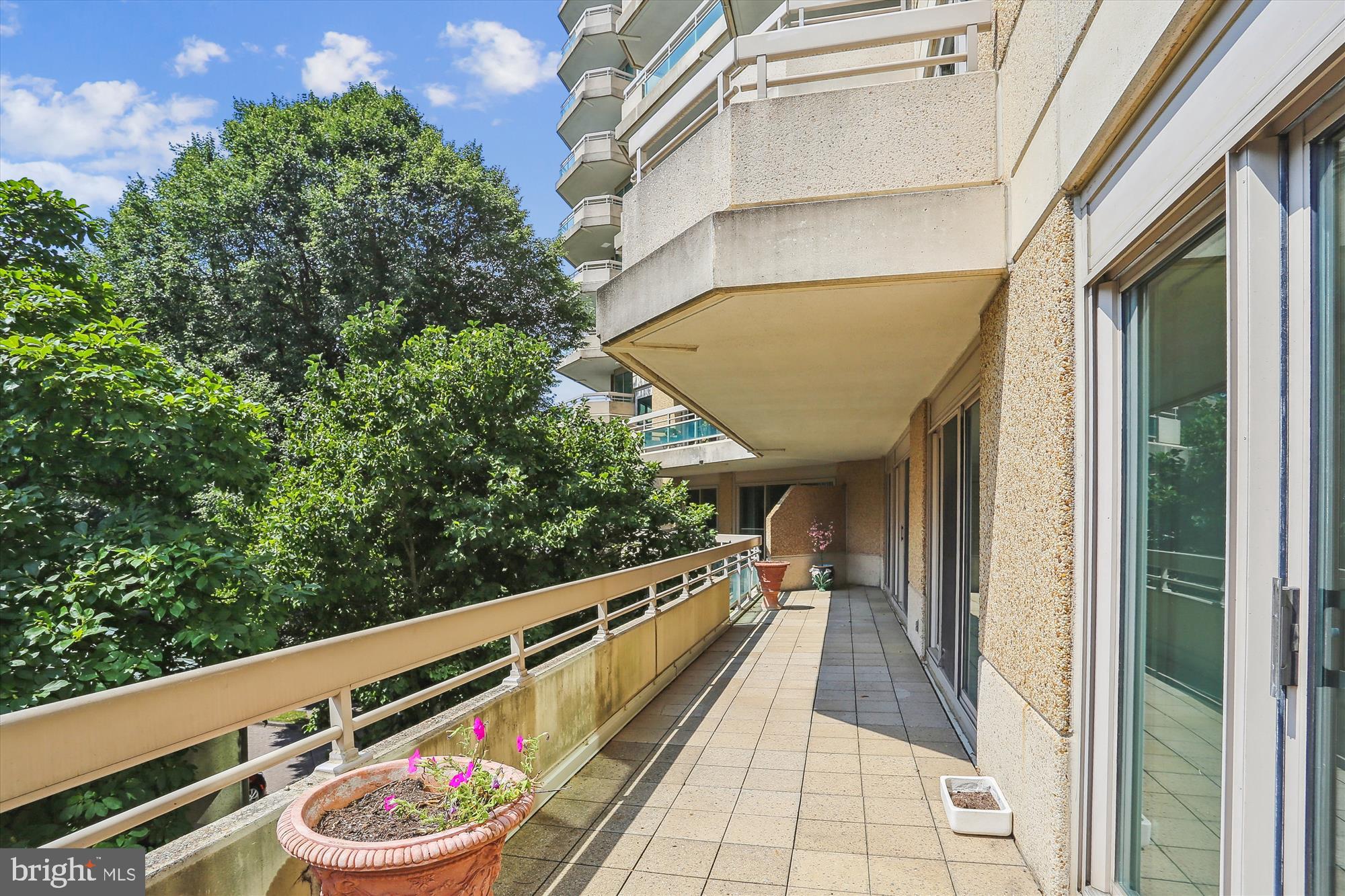 SOMERSET HOUSE - Residential