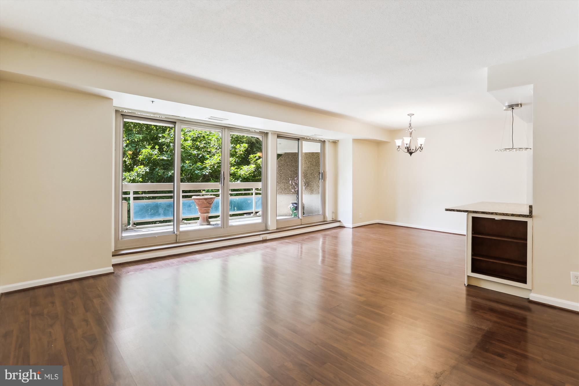 SOMERSET HOUSE - Residential