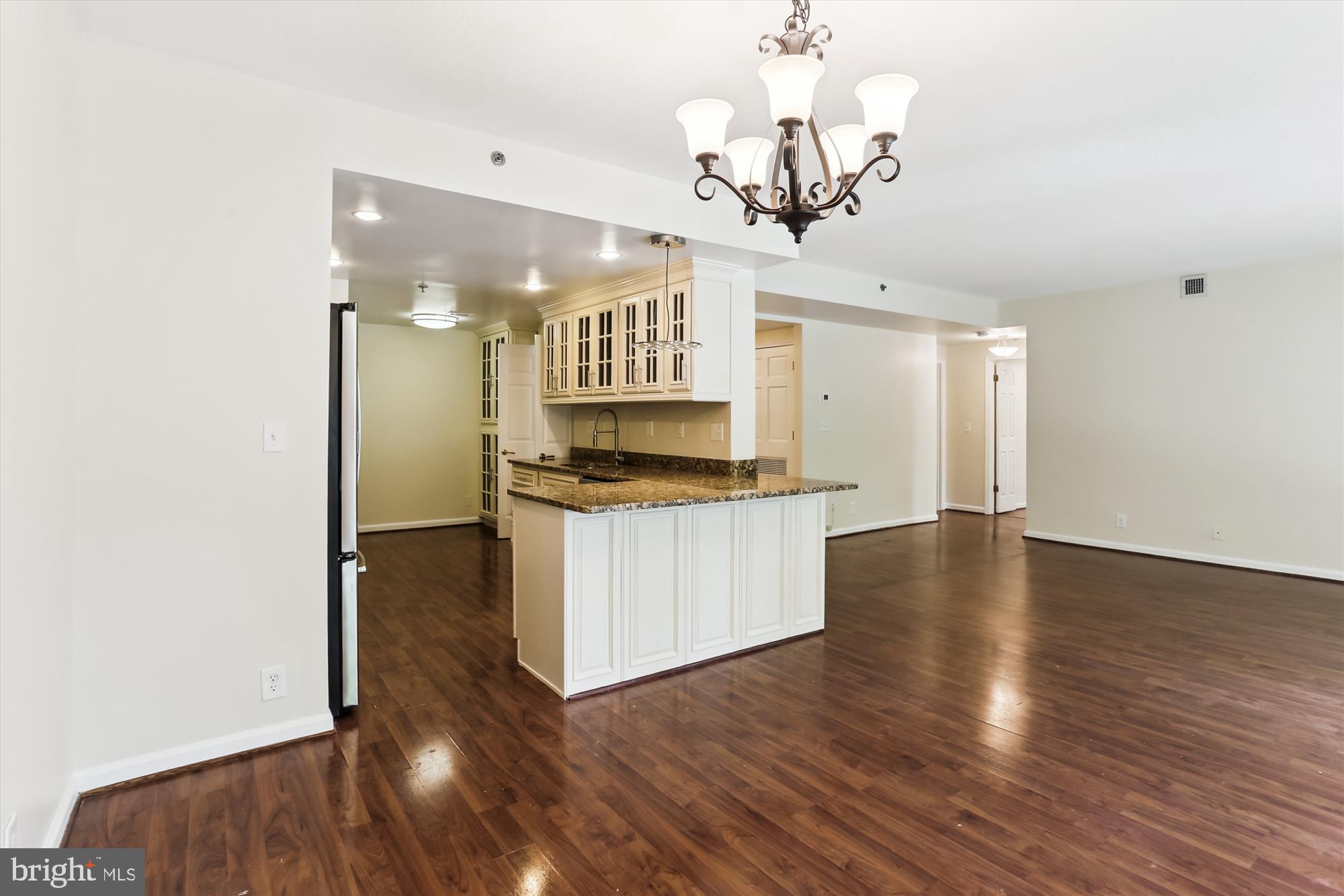 SOMERSET HOUSE - Residential