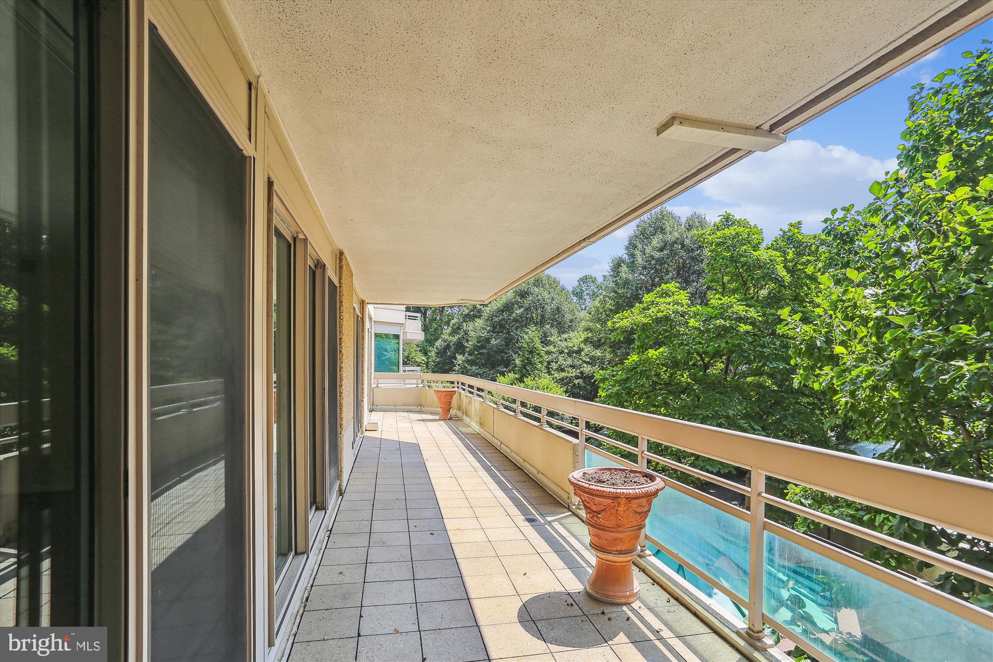 SOMERSET HOUSE - Residential