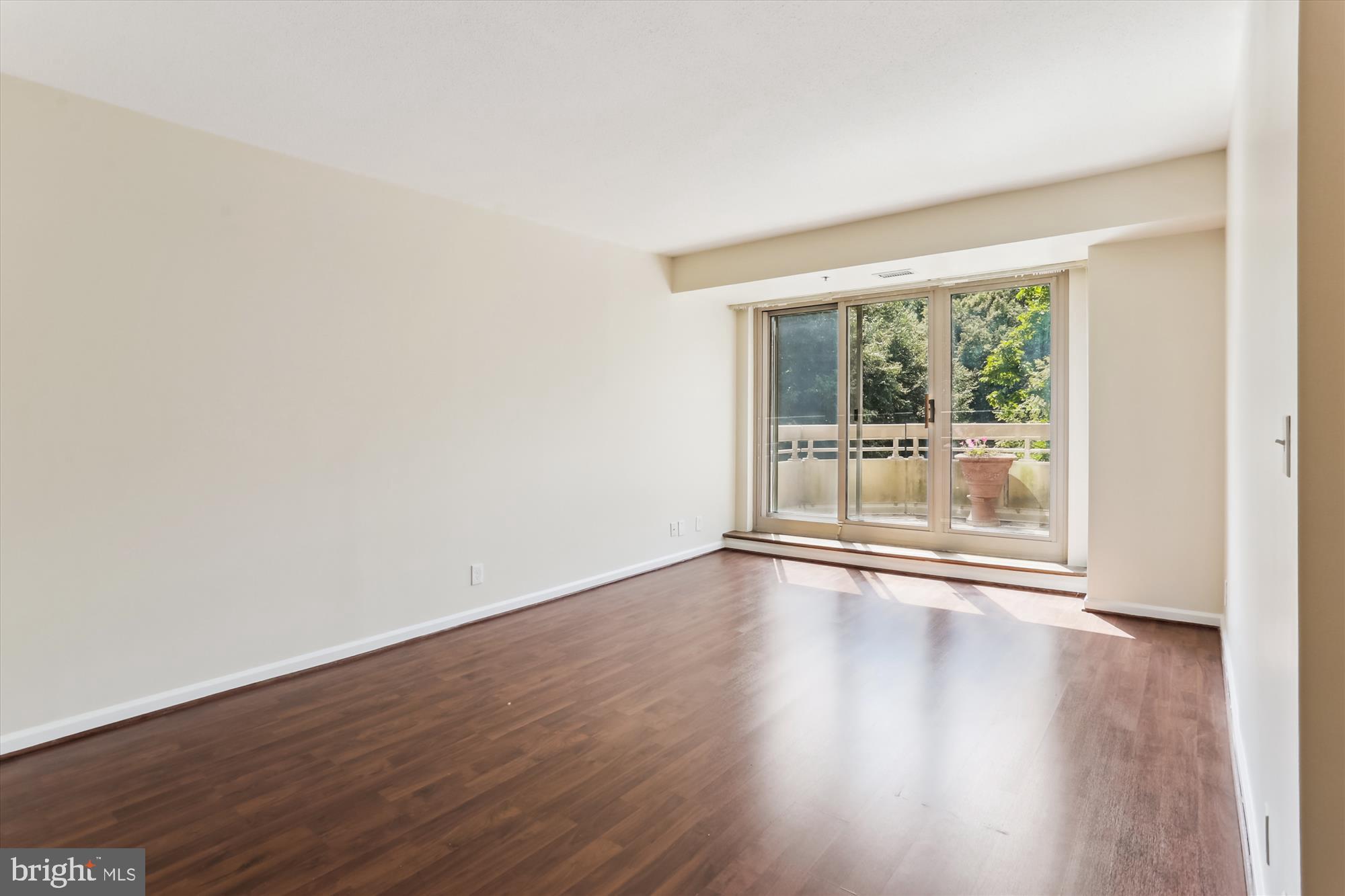 SOMERSET HOUSE - Residential