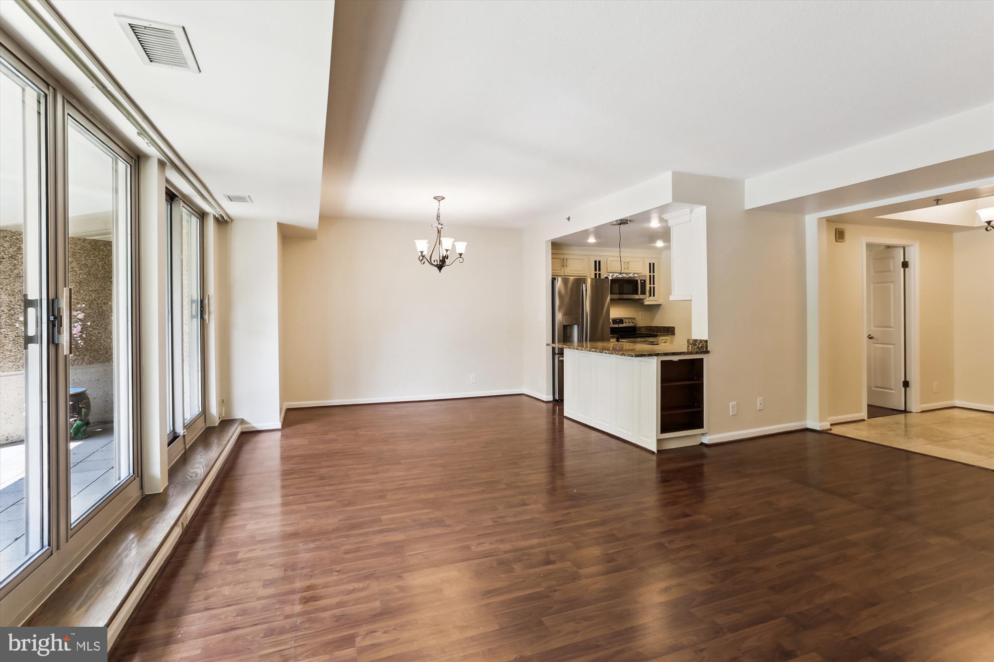 SOMERSET HOUSE - Residential