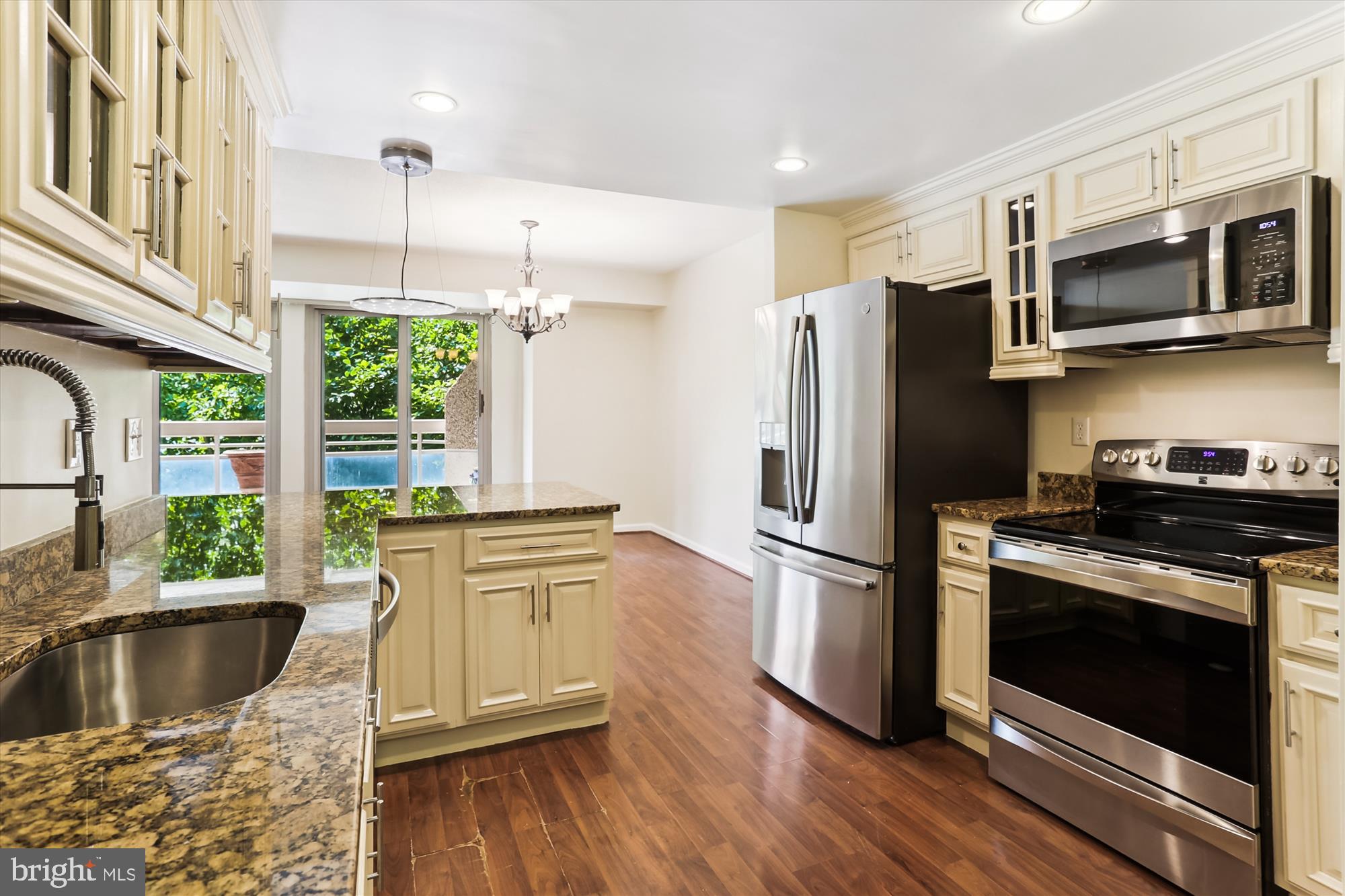 SOMERSET HOUSE - Residential