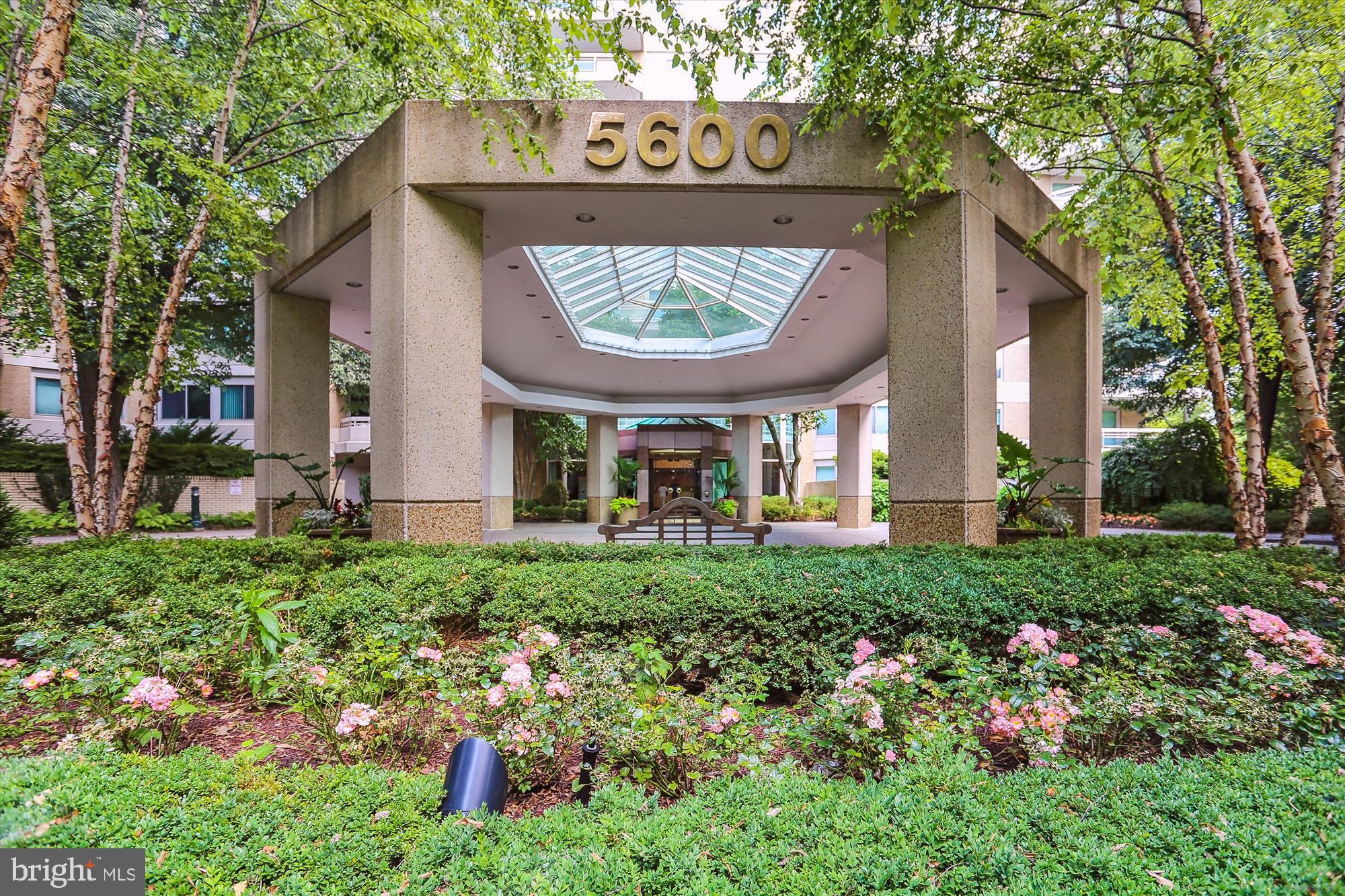 SOMERSET HOUSE - Residential