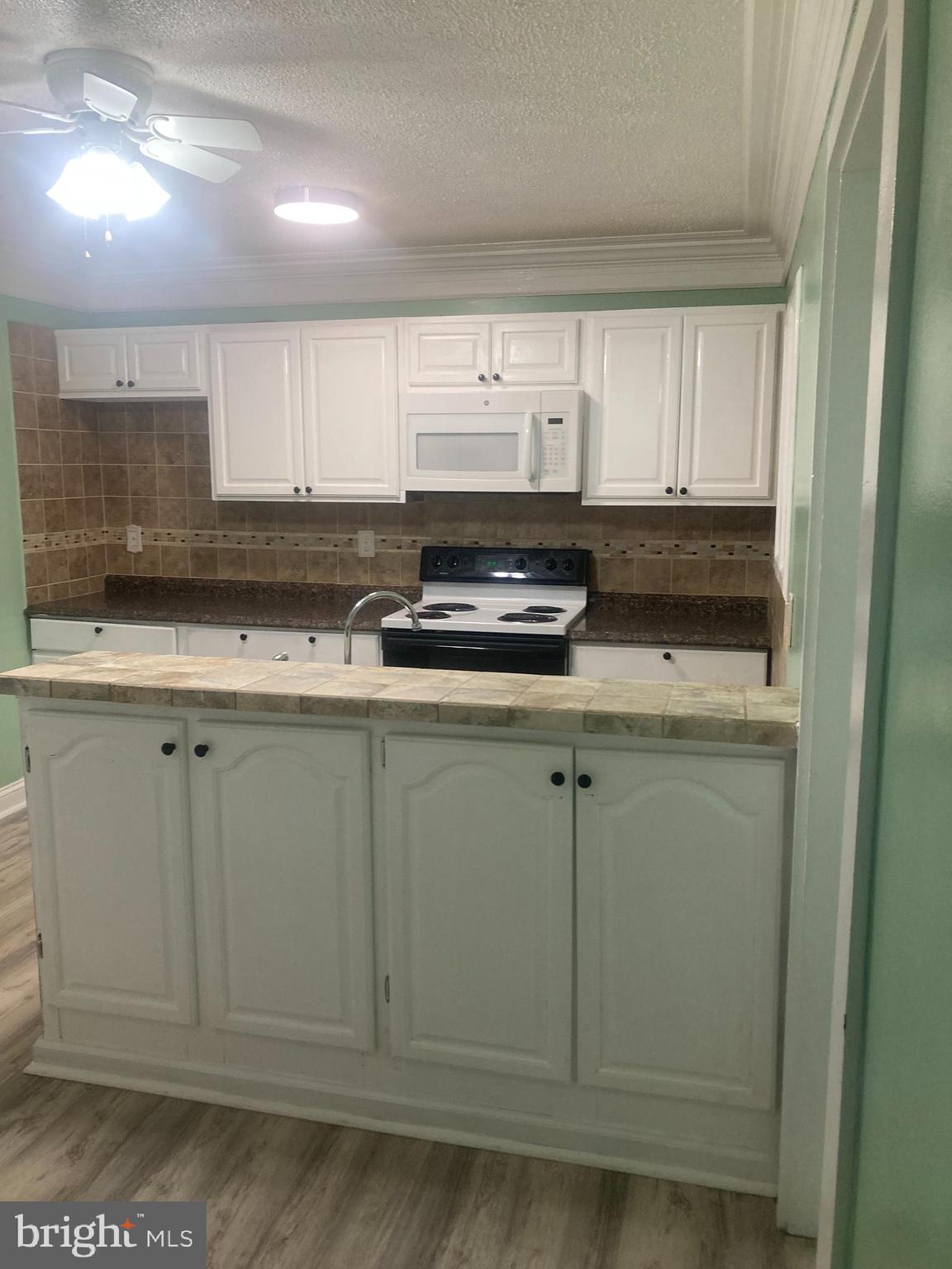 HILCREST ORCHARDS - Residential