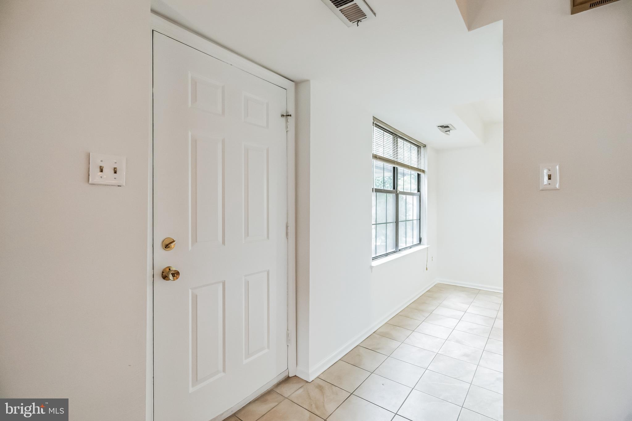 HAMPTON GREENS - Residential