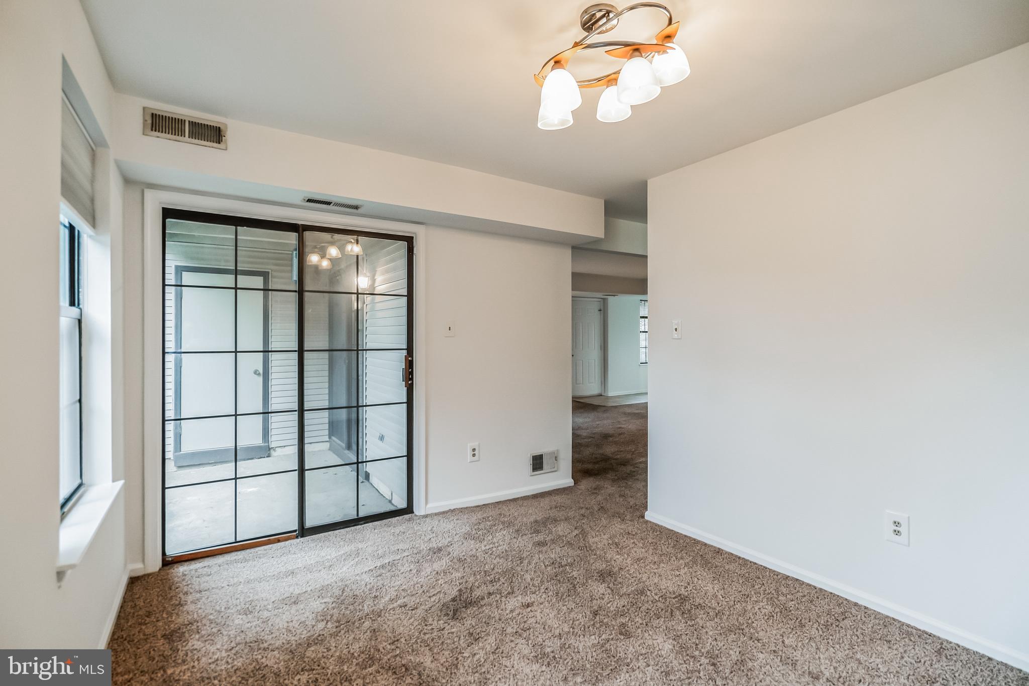 HAMPTON GREENS - Residential