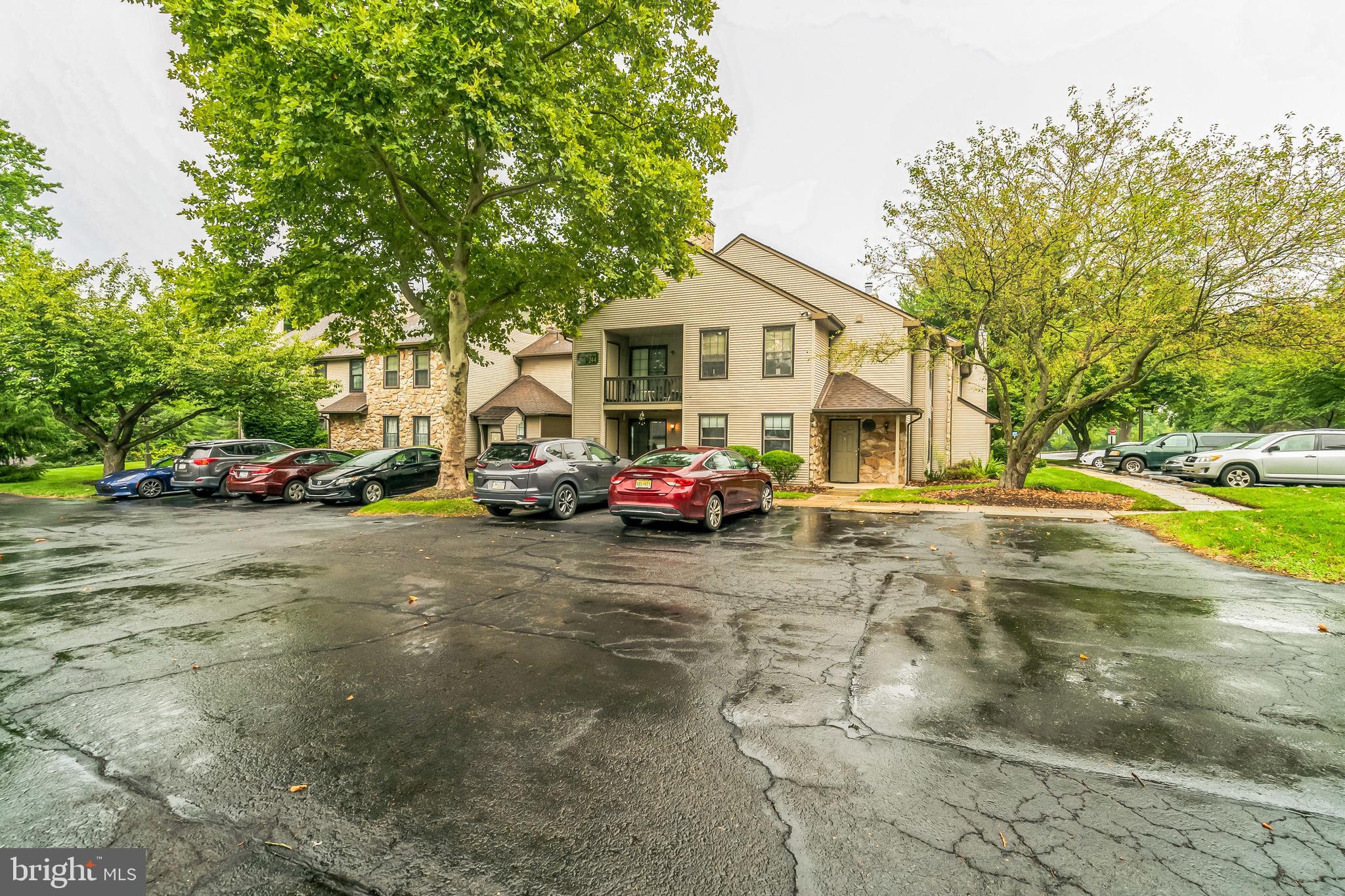 HAMPTON GREENS - Residential