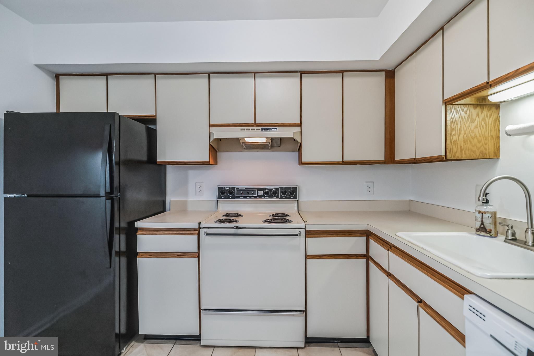 HAMPTON GREENS - Residential