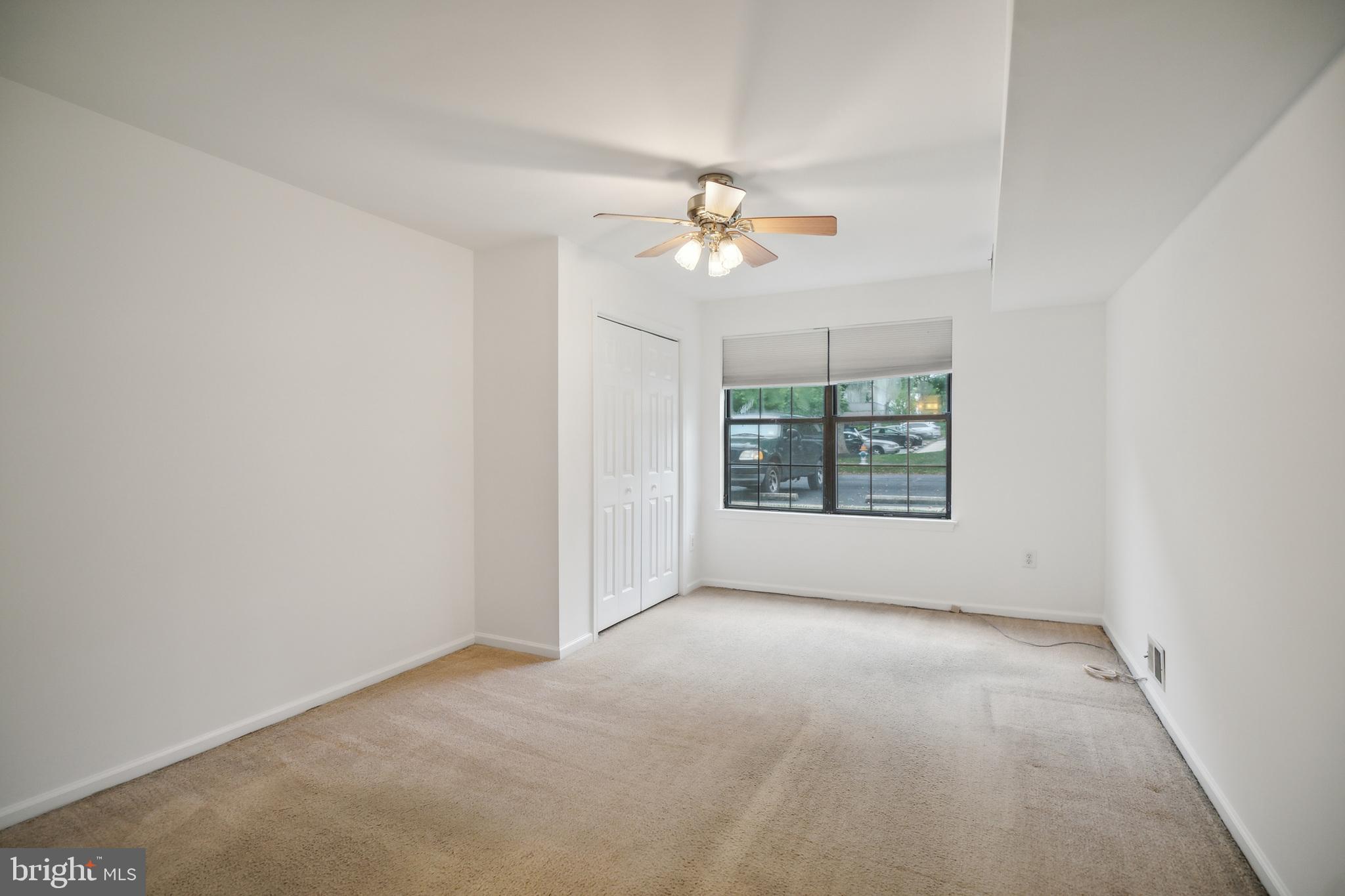 HAMPTON GREENS - Residential