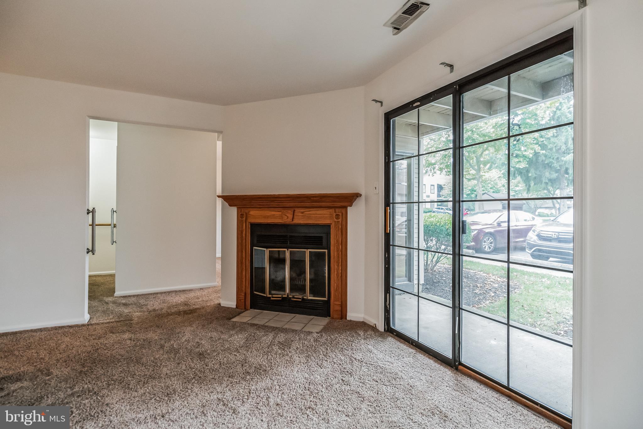 HAMPTON GREENS - Residential