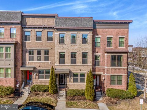 Photo of 9317 Lemon Mint Court, FAIRFAX, VA 22031 (MLS # VAFX2294958)