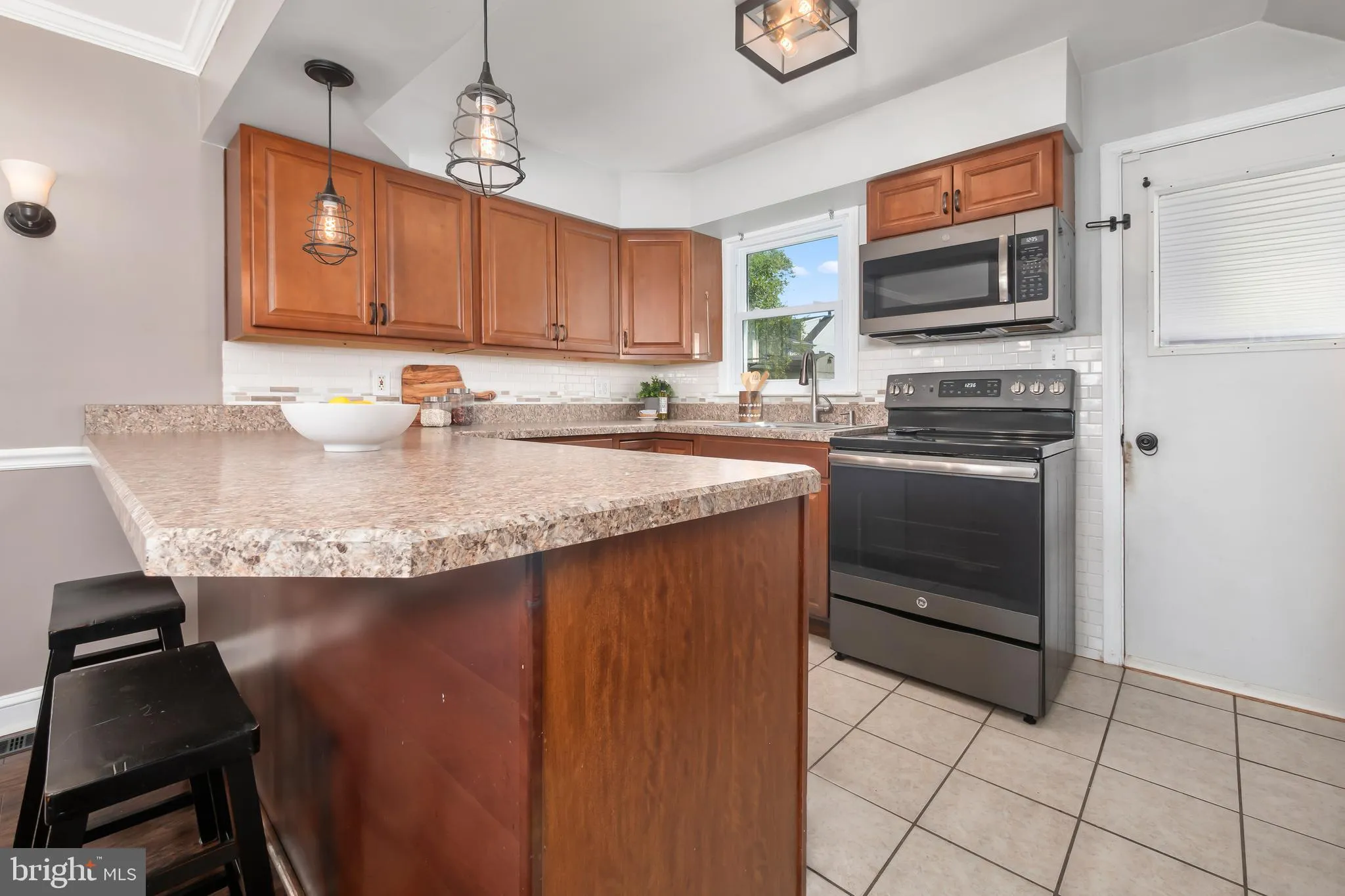 Willow Grove, Pennsylvania 19090, United States, 3 Bedrooms Bedrooms, ,2 BathroomsBathrooms,Residential,Contingent,209432