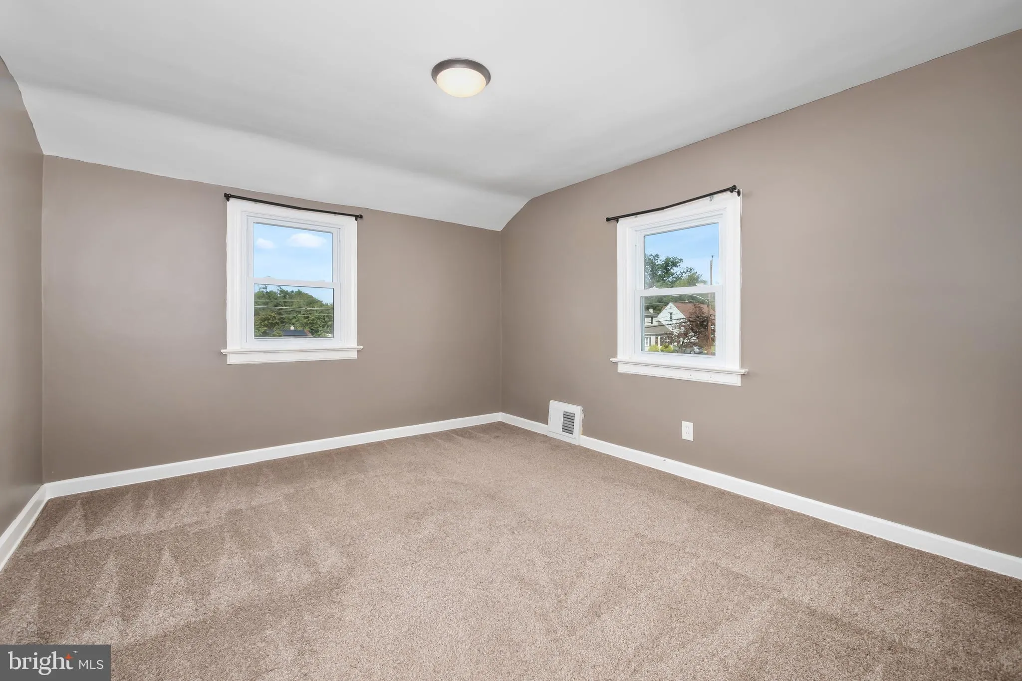 Willow Grove, Pennsylvania 19090, United States, 3 Bedrooms Bedrooms, ,2 BathroomsBathrooms,Residential,Contingent,209432