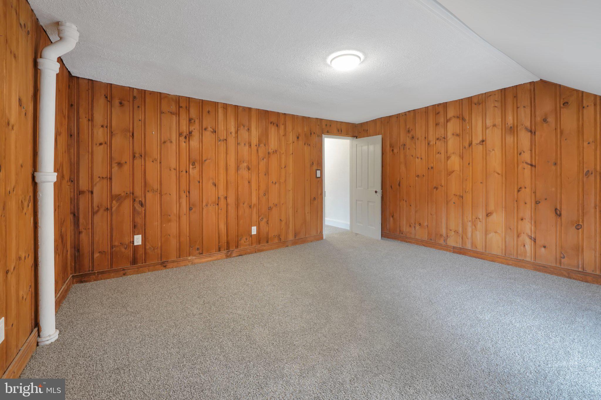 BUSTLETON - Residential