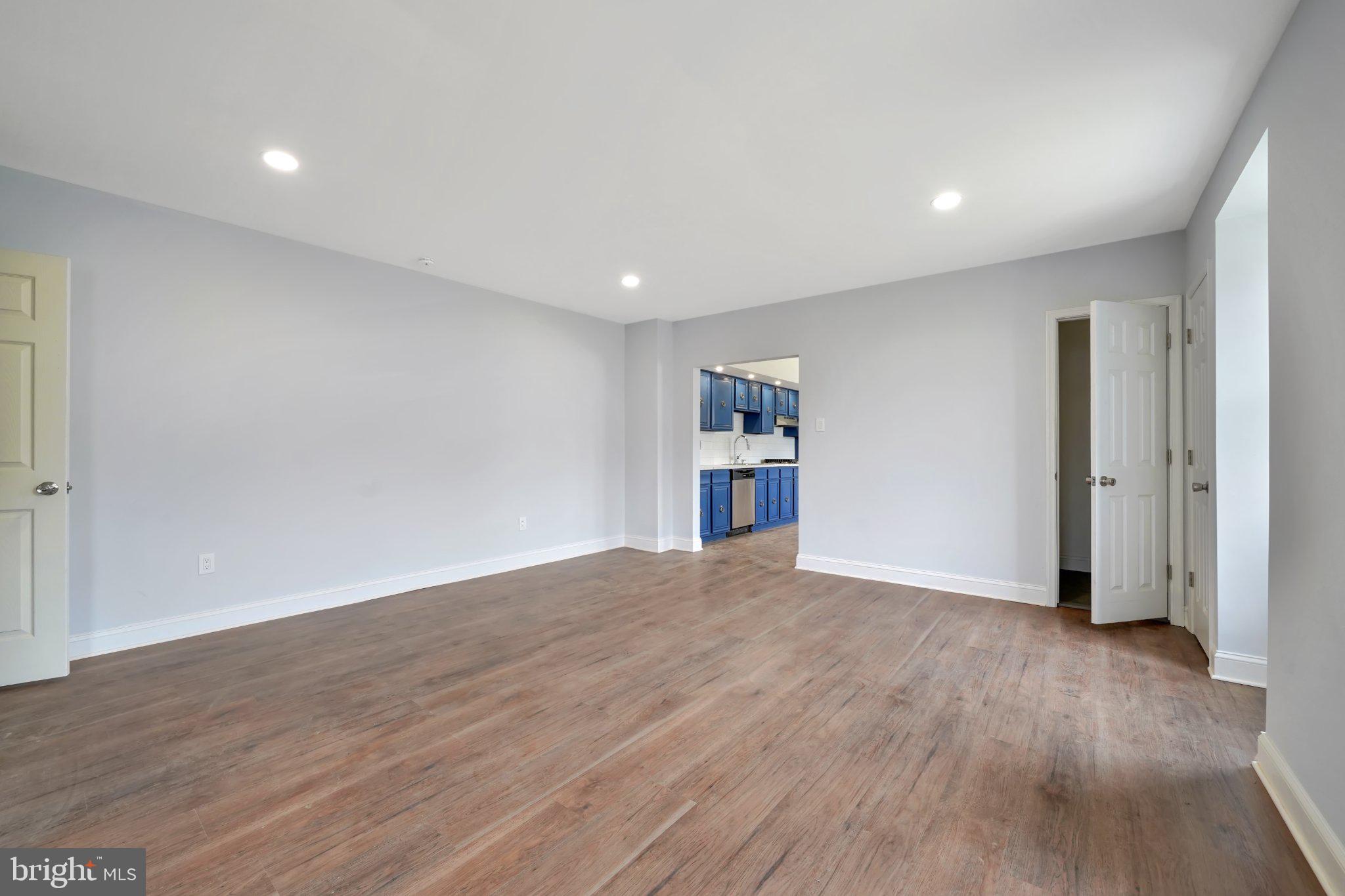 BUSTLETON - Residential