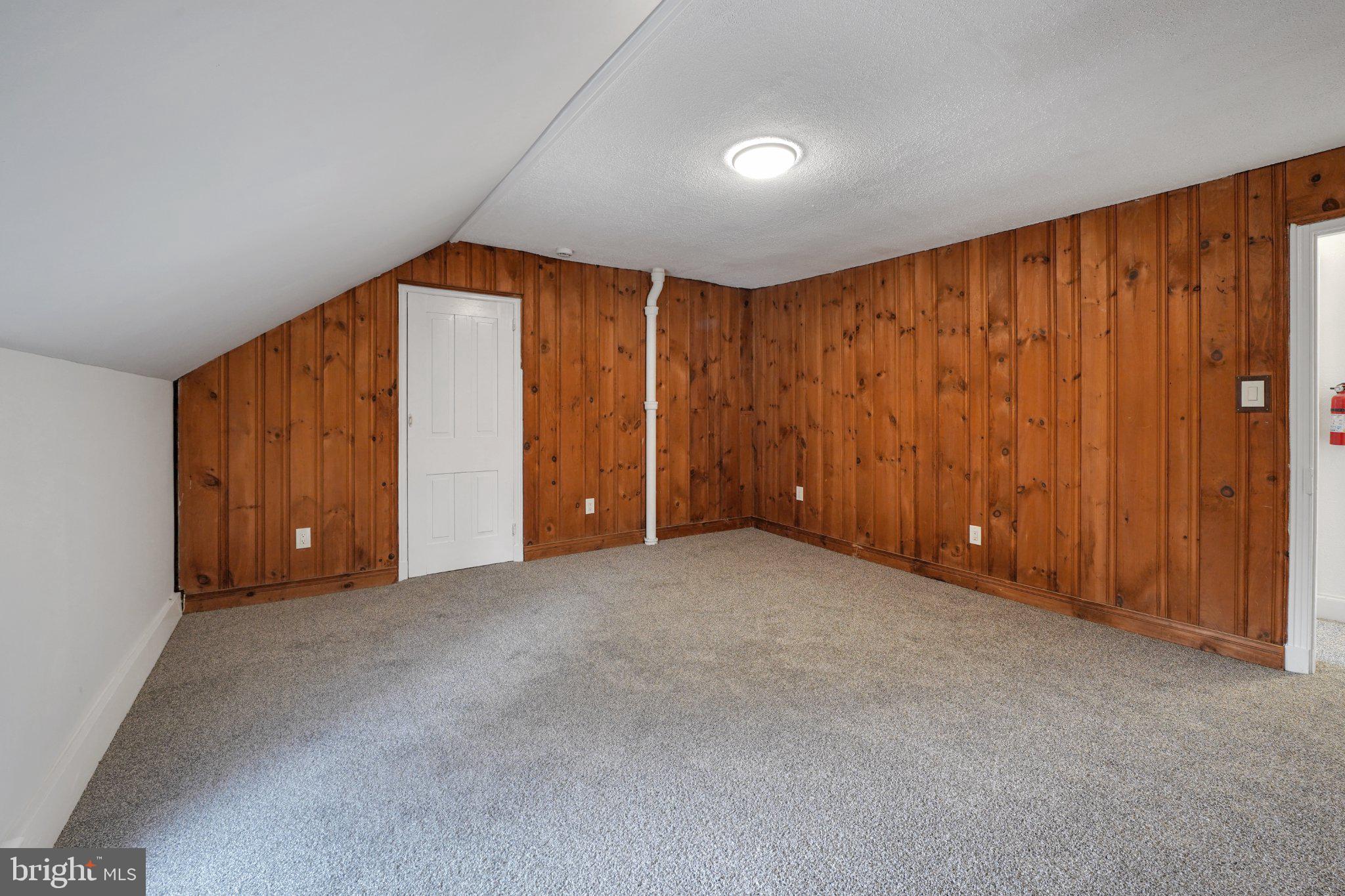 BUSTLETON - Residential