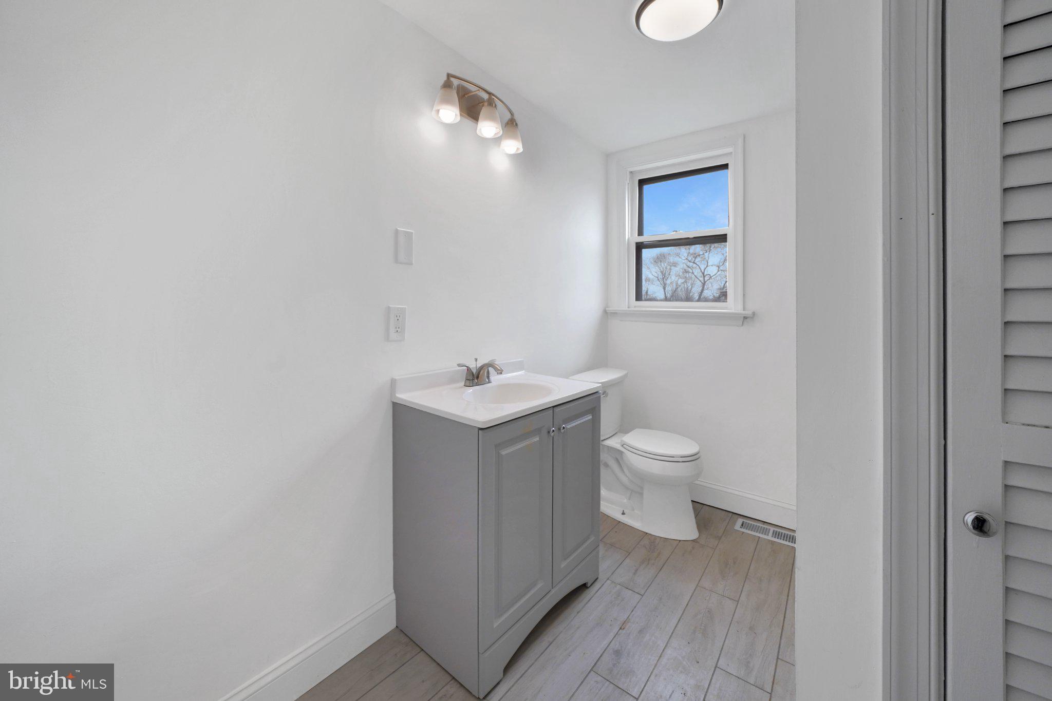 BUSTLETON - Residential