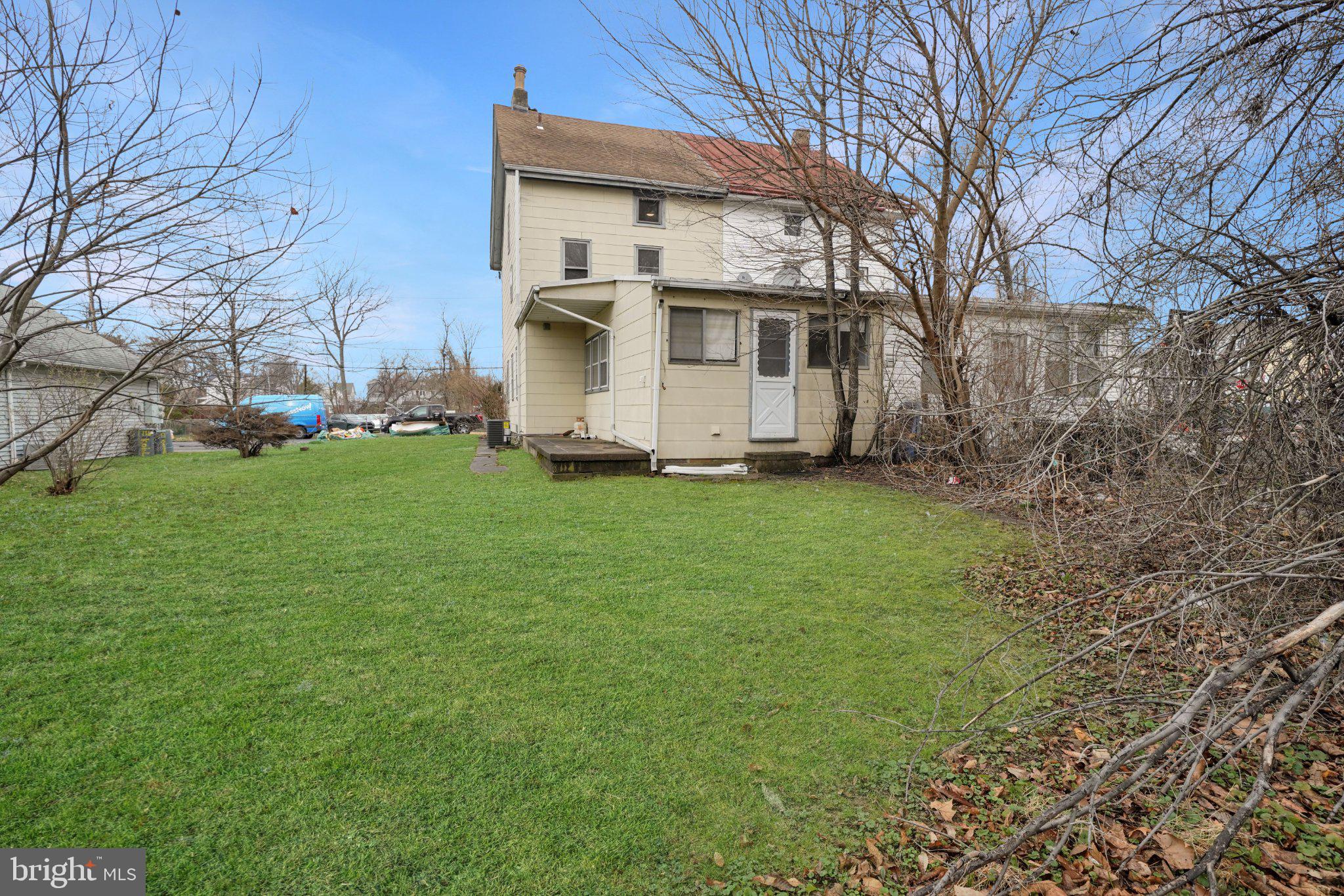 BUSTLETON - Residential