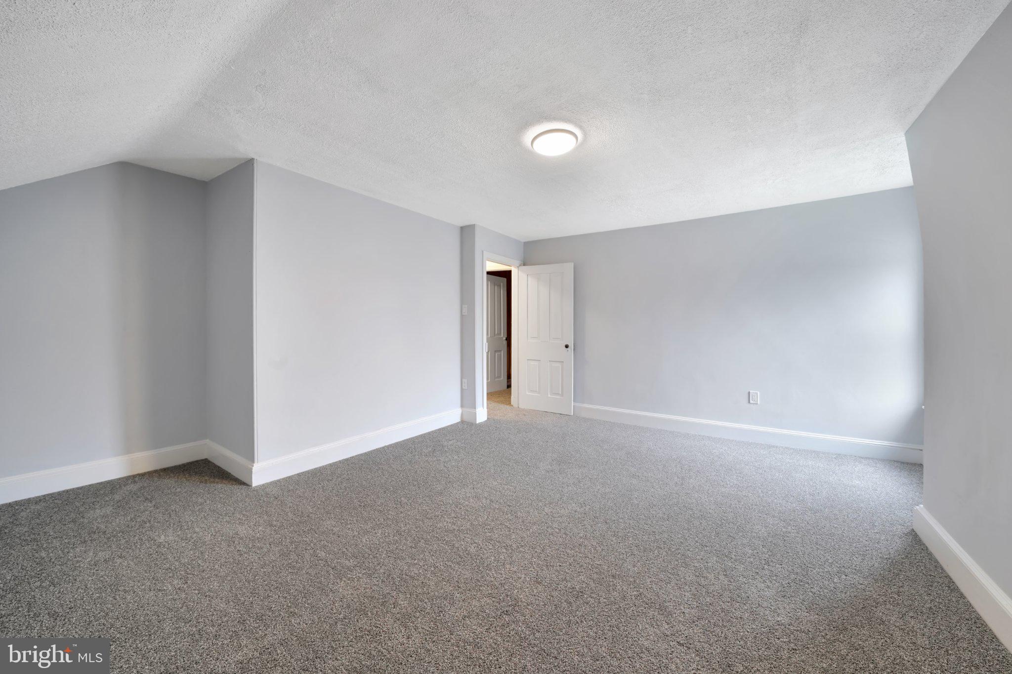 BUSTLETON - Residential