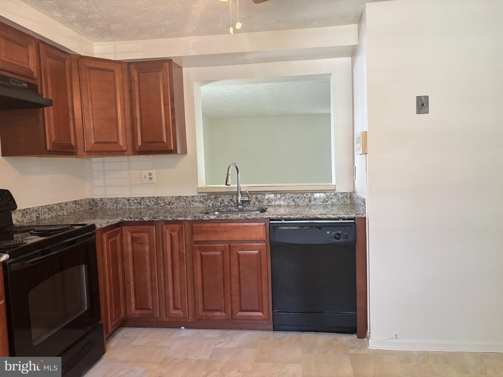 ASBURY WOODS - Residential