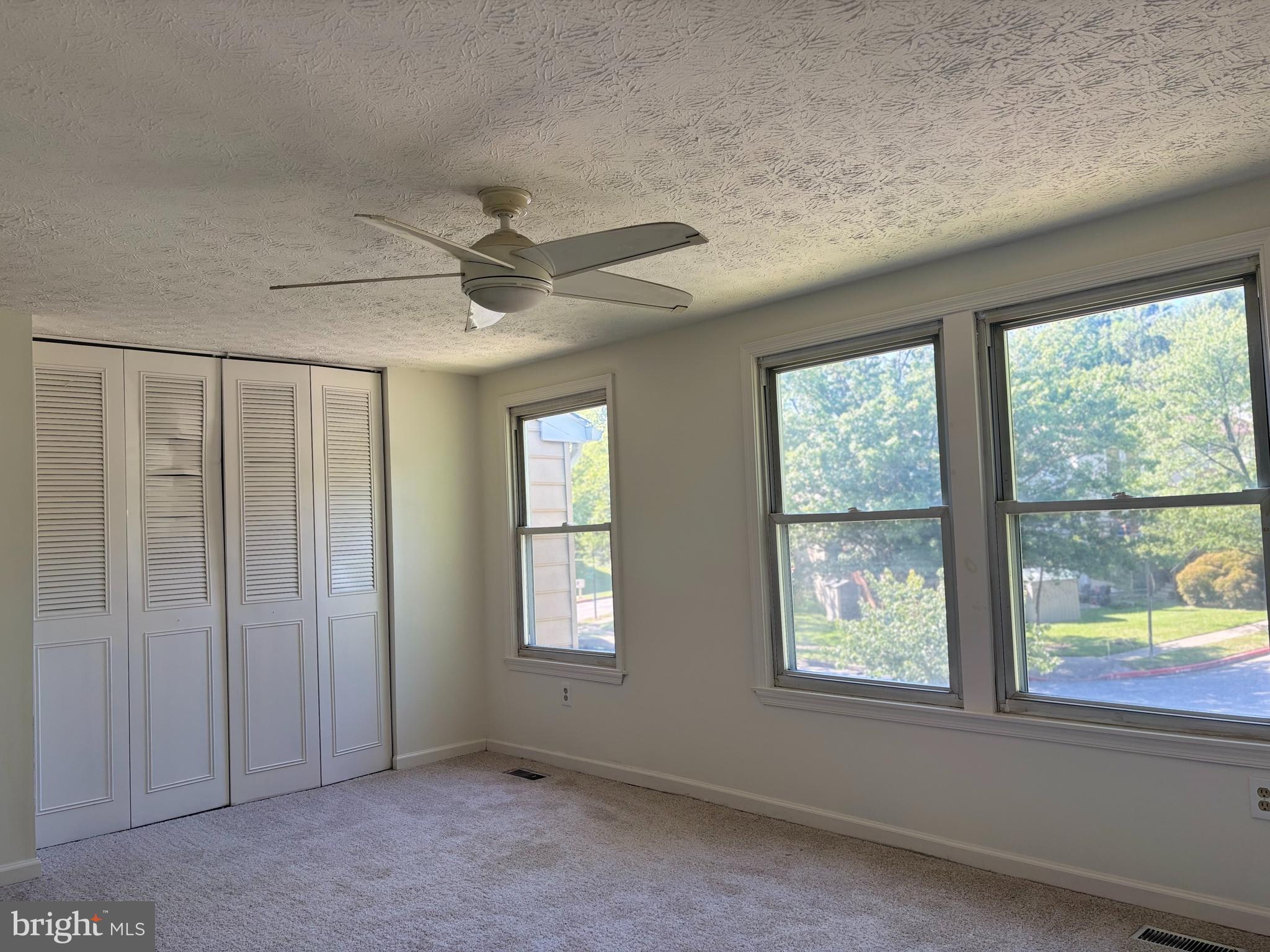 ASBURY WOODS - Residential