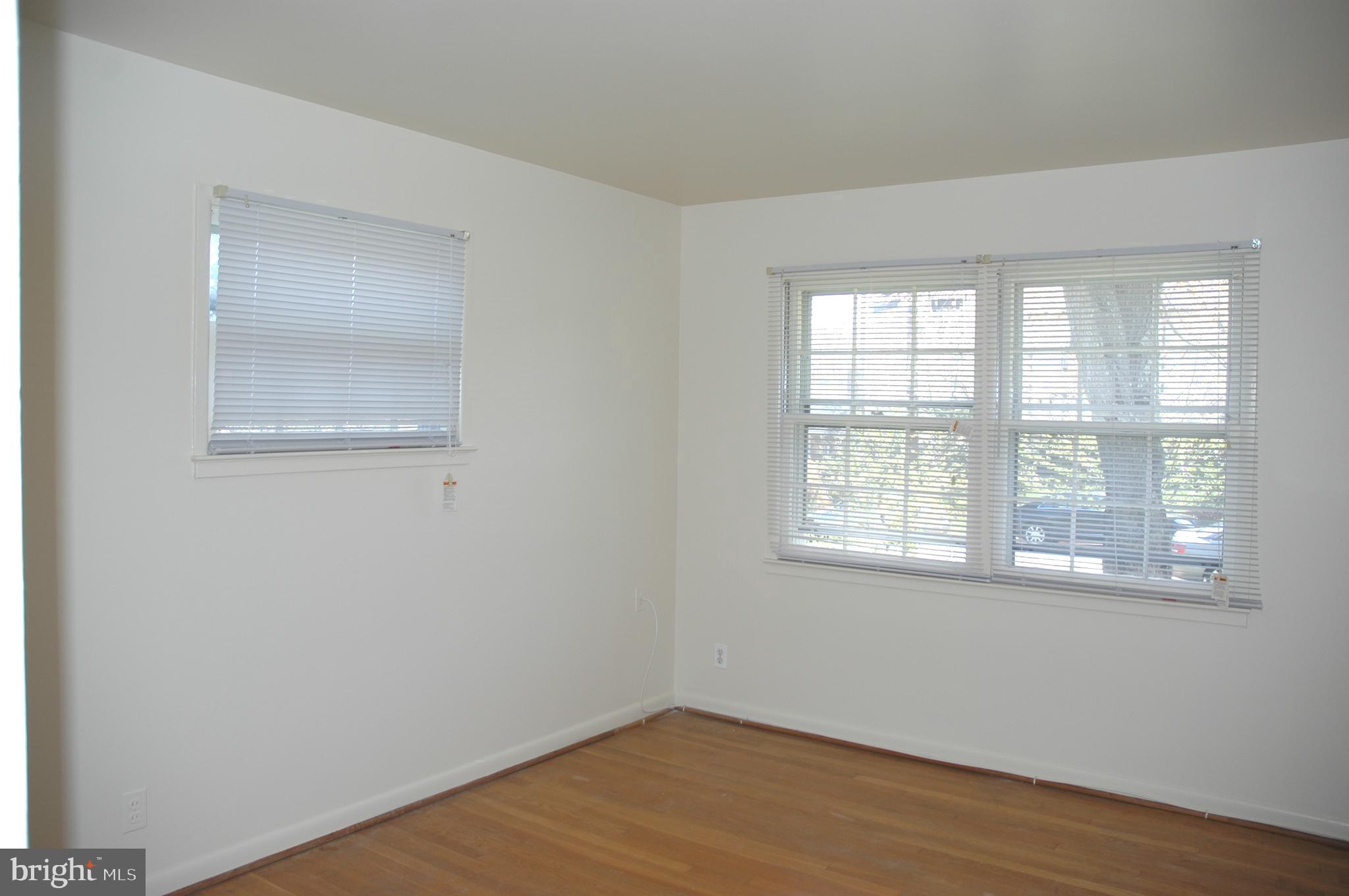 BROYHILL LANGLEY ESTATES - Residential Lease