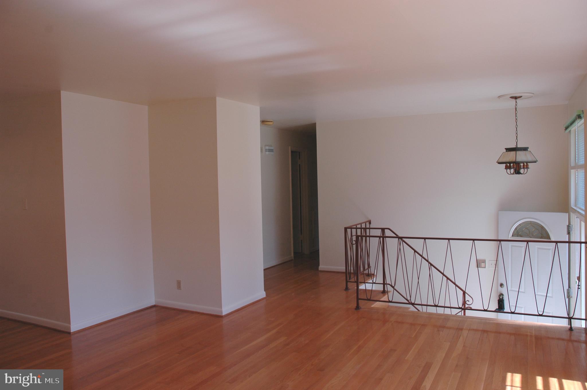 BROYHILL LANGLEY ESTATES - Residential Lease