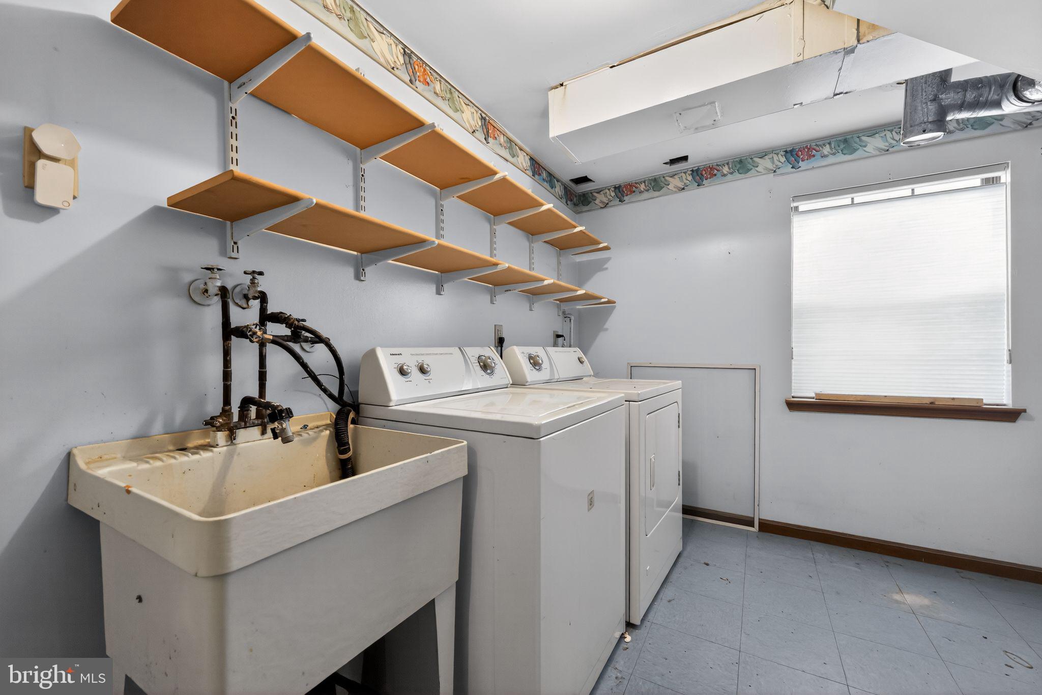 BUSTLETON - Residential