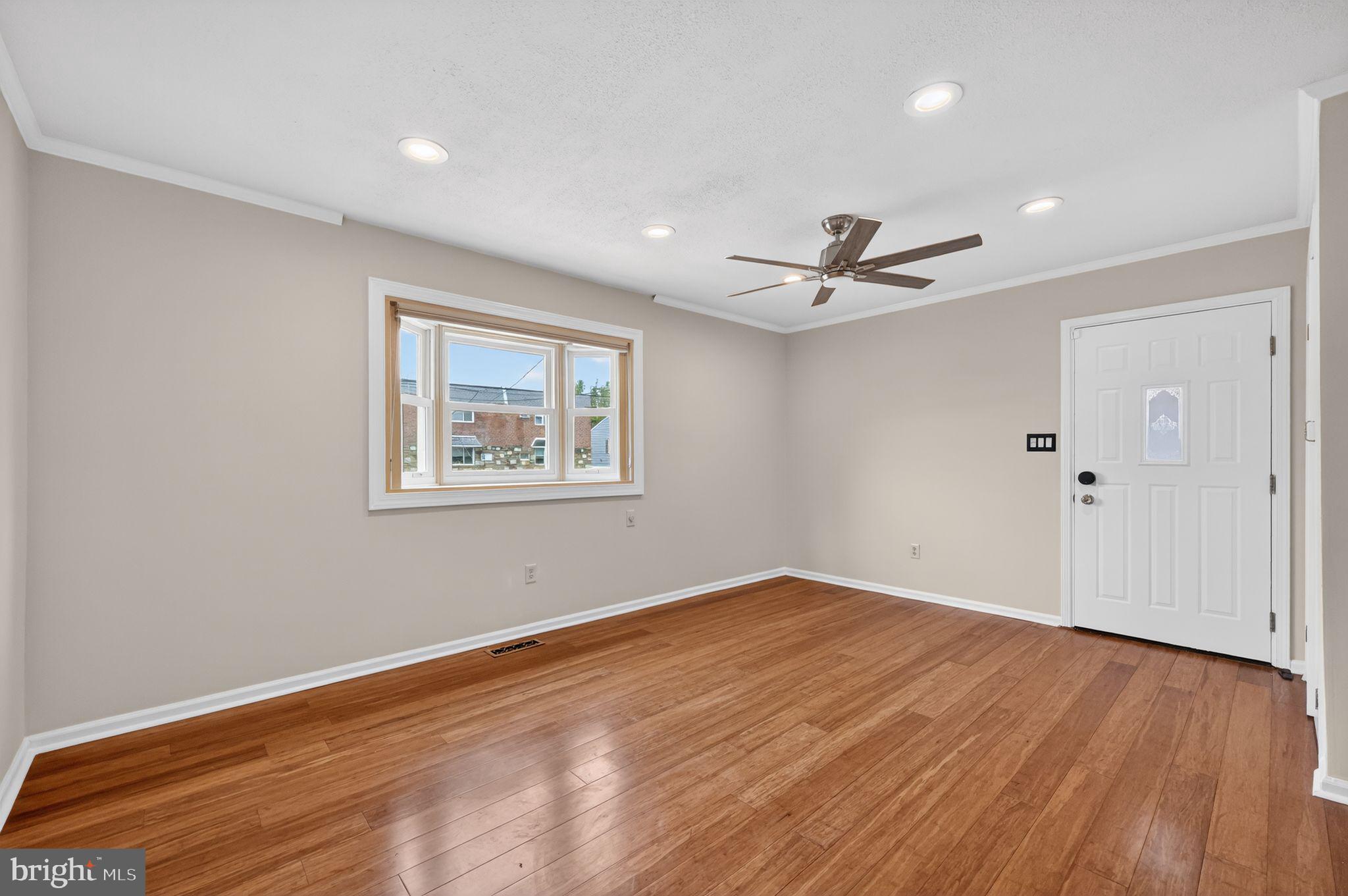 BUSTLETON - Residential