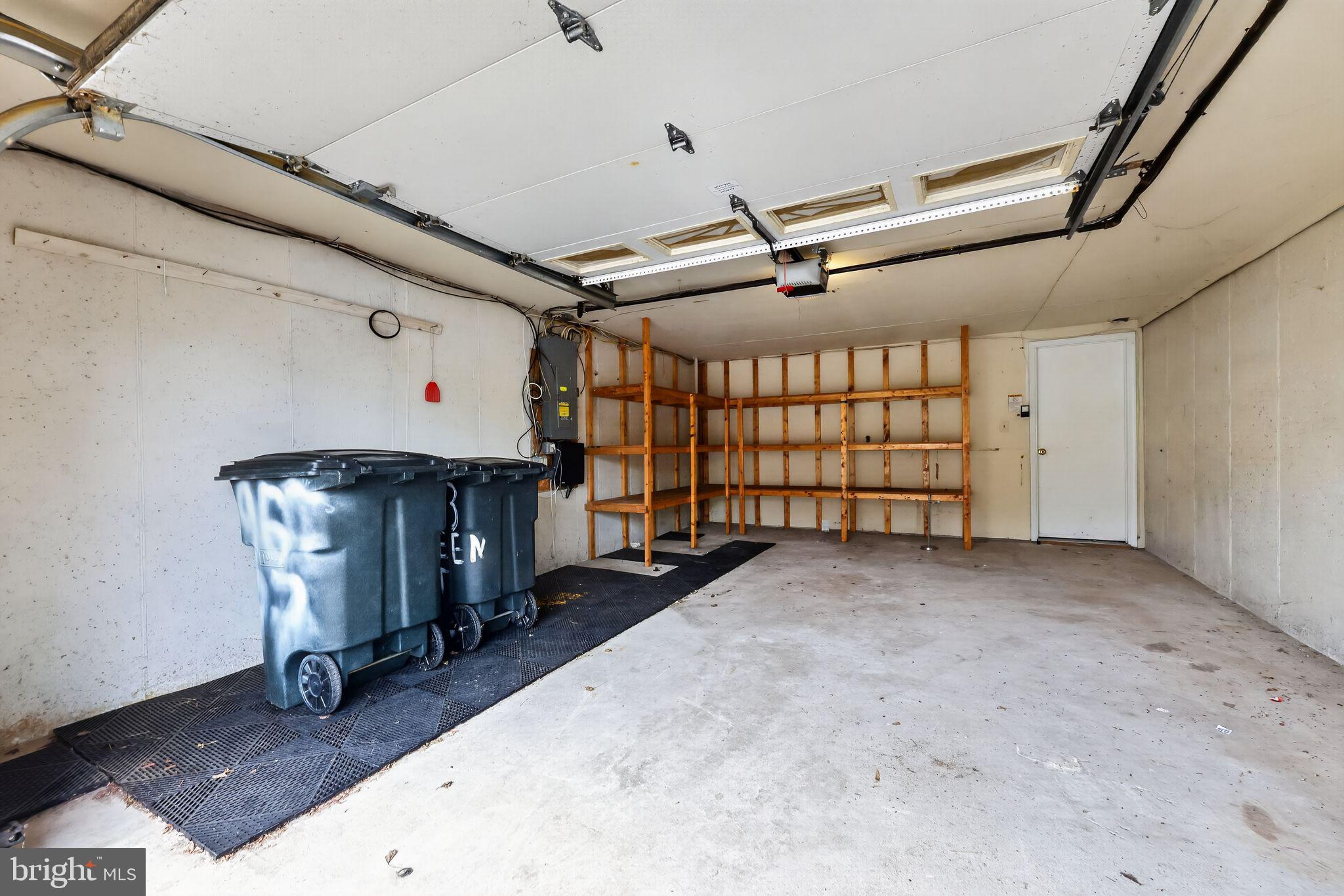 BUSTLETON - Residential