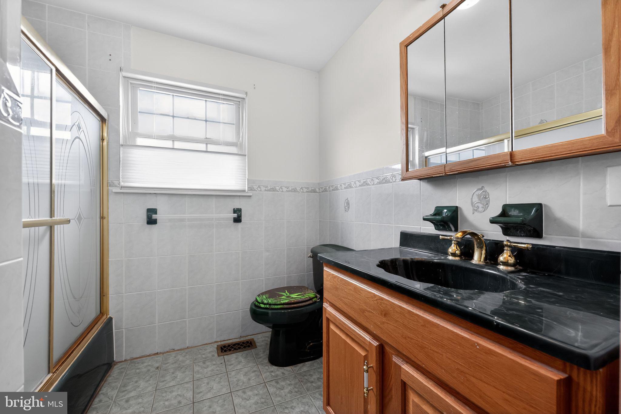 BUSTLETON - Residential